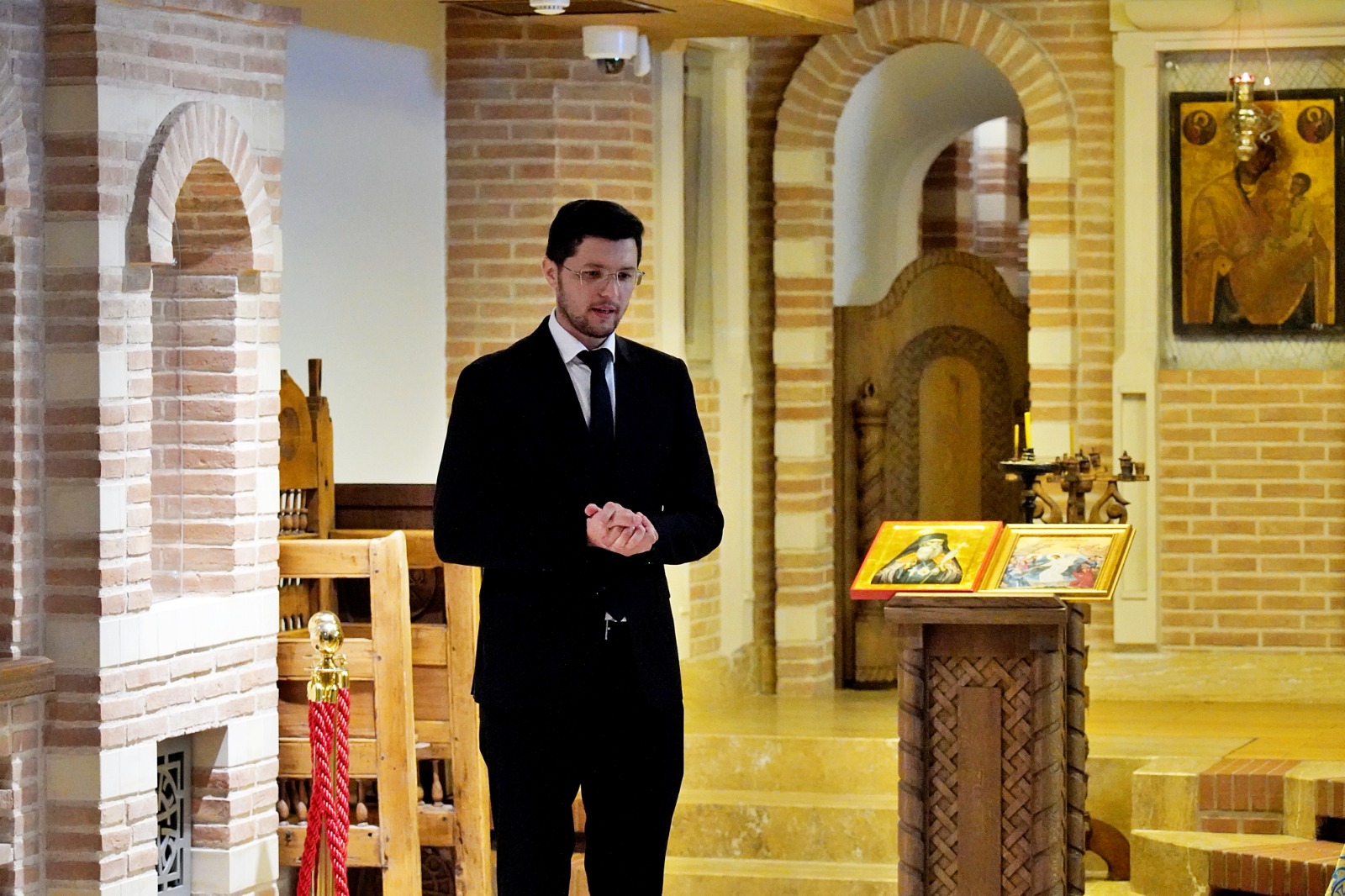 O teză de doctorat despre Sensul vieții, pornind de la reflecțiile teologice ale Sfântului Preot Dumitru Stăniloae, a fost susținută astăzi la Iași