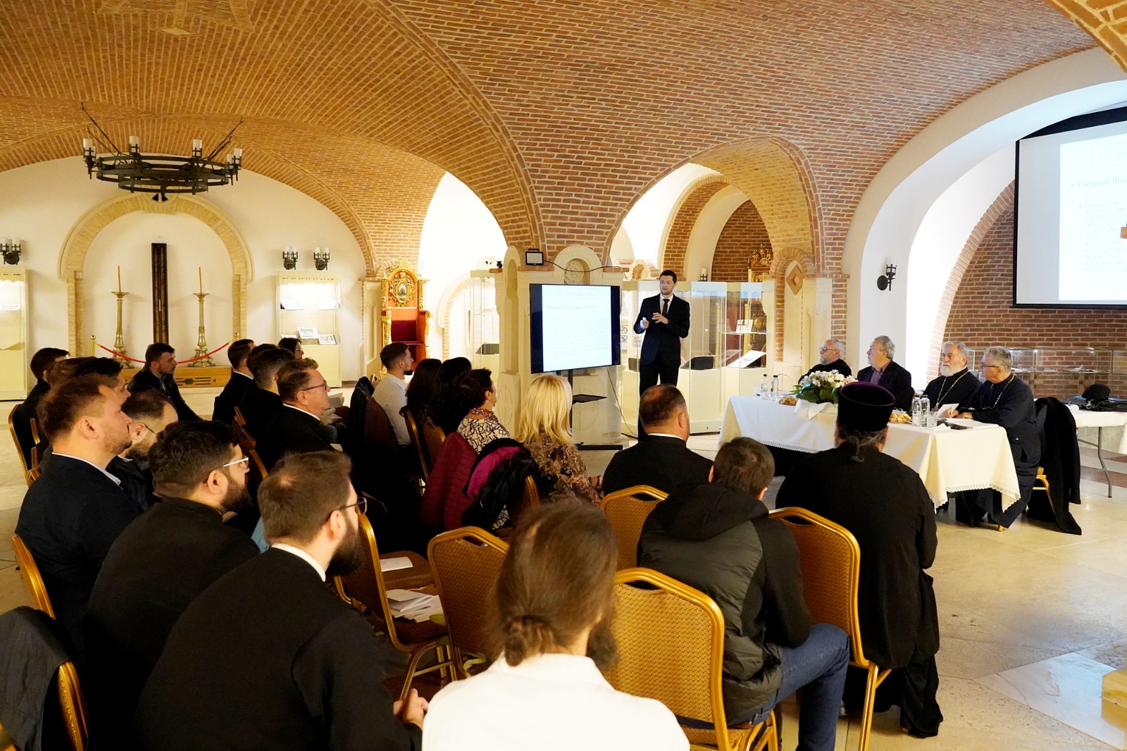 O teză de doctorat despre Sensul vieții, pornind de la reflecțiile teologice ale Sfântului Preot Dumitru Stăniloae, a fost susținută astăzi la Iași