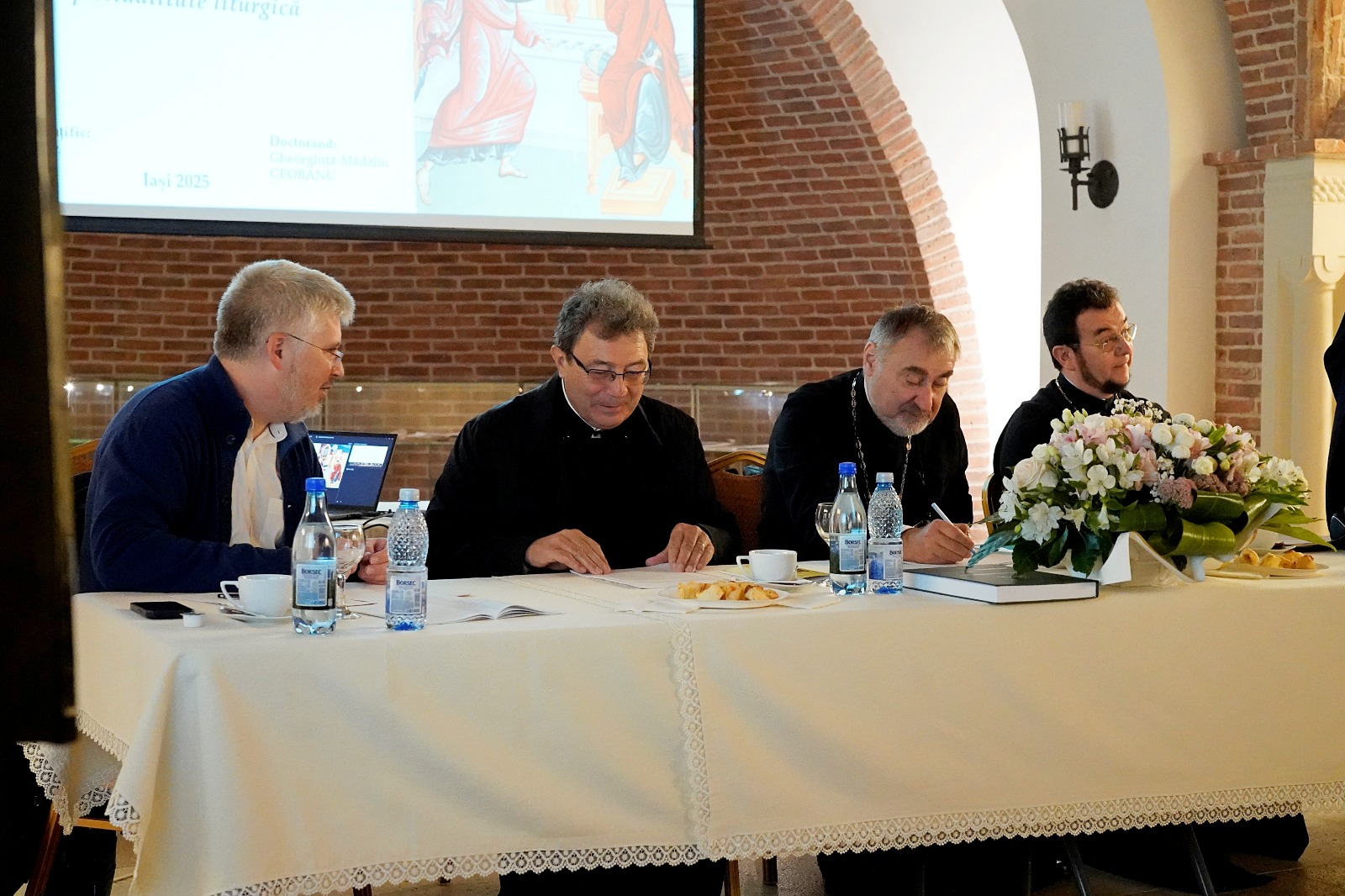 Noi doctori la Facultatea de Teologie Ortodoxă din Iași. Tezele, realizate la disciplina Liturgică