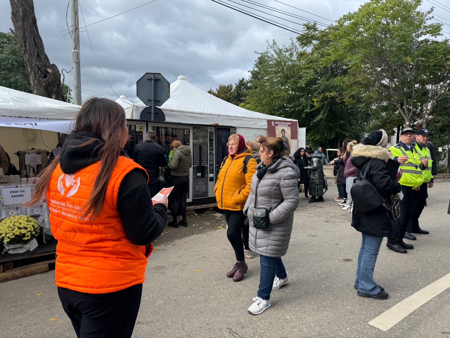 Punctul de informare Pro Vita Iași la Hramul Sfintei Parascheva