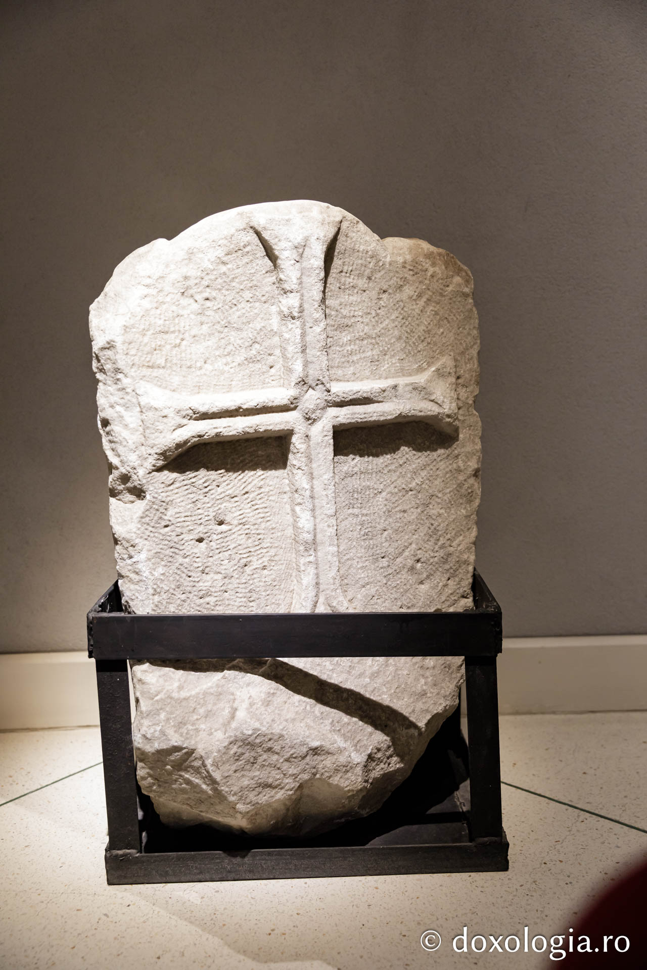 O expoziție unică despre începuturile creștinismului în Dobrogea, deschisă la Palatul Braunstein din Iași