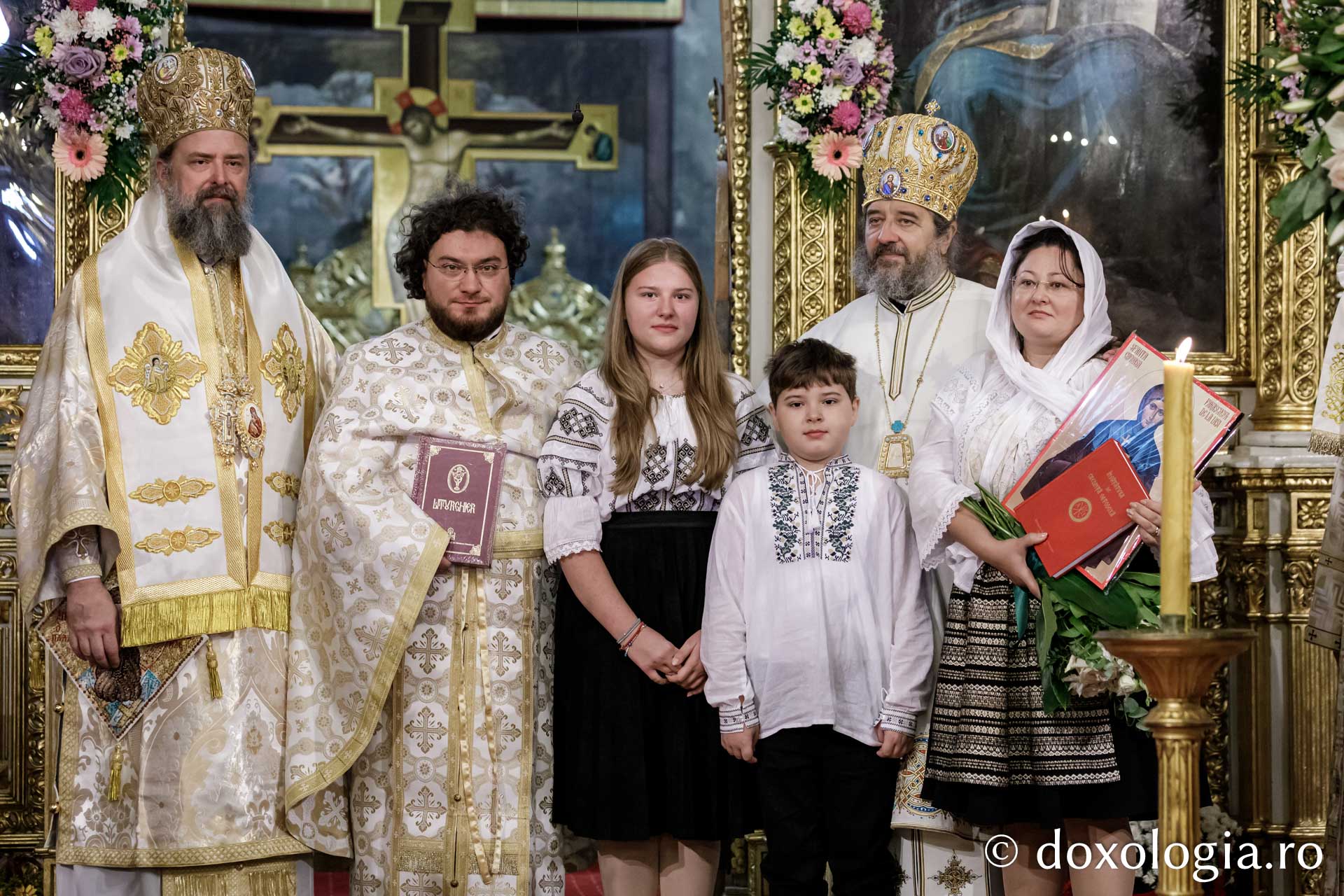 Doi ierarhi au slujit astăzi Sfânta Liturghie la Iași, în a cincea zi a pelerinajului