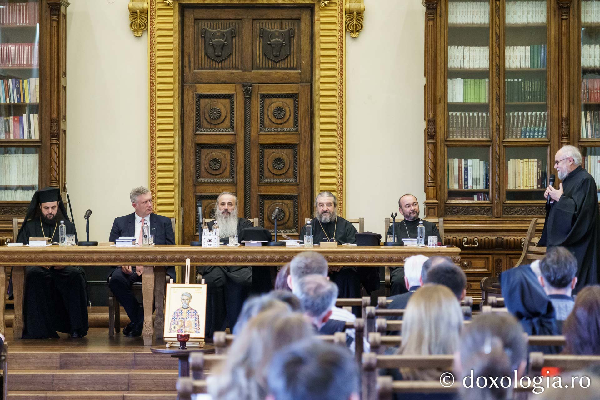Facultatea de Teologie din Iași – între memorie și viață. Dublă sărbătoare academică și duhovnicească / Foto: Mihail Vrăjitoru Facultatea de Teologie din Iași – între memorie și viață. Dublă sărbătoare academică și duhovnicească