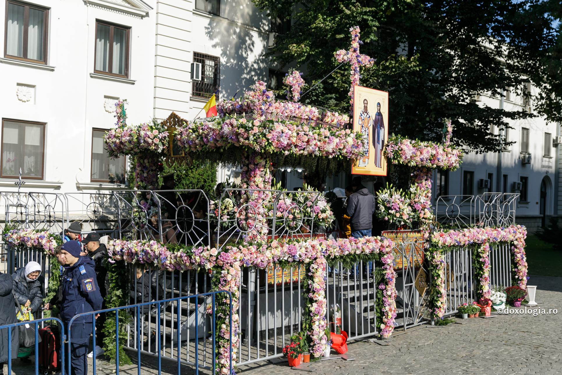 Baldachinul Sf. Parascheva de la Iași