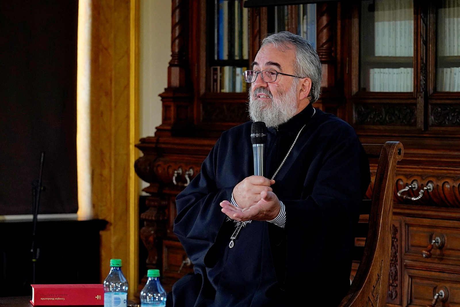 La finalul Hramului Sfintei Parascheva: volumul „Teologia Morală” de Georgios Mantzaridis, prezentat la Iași