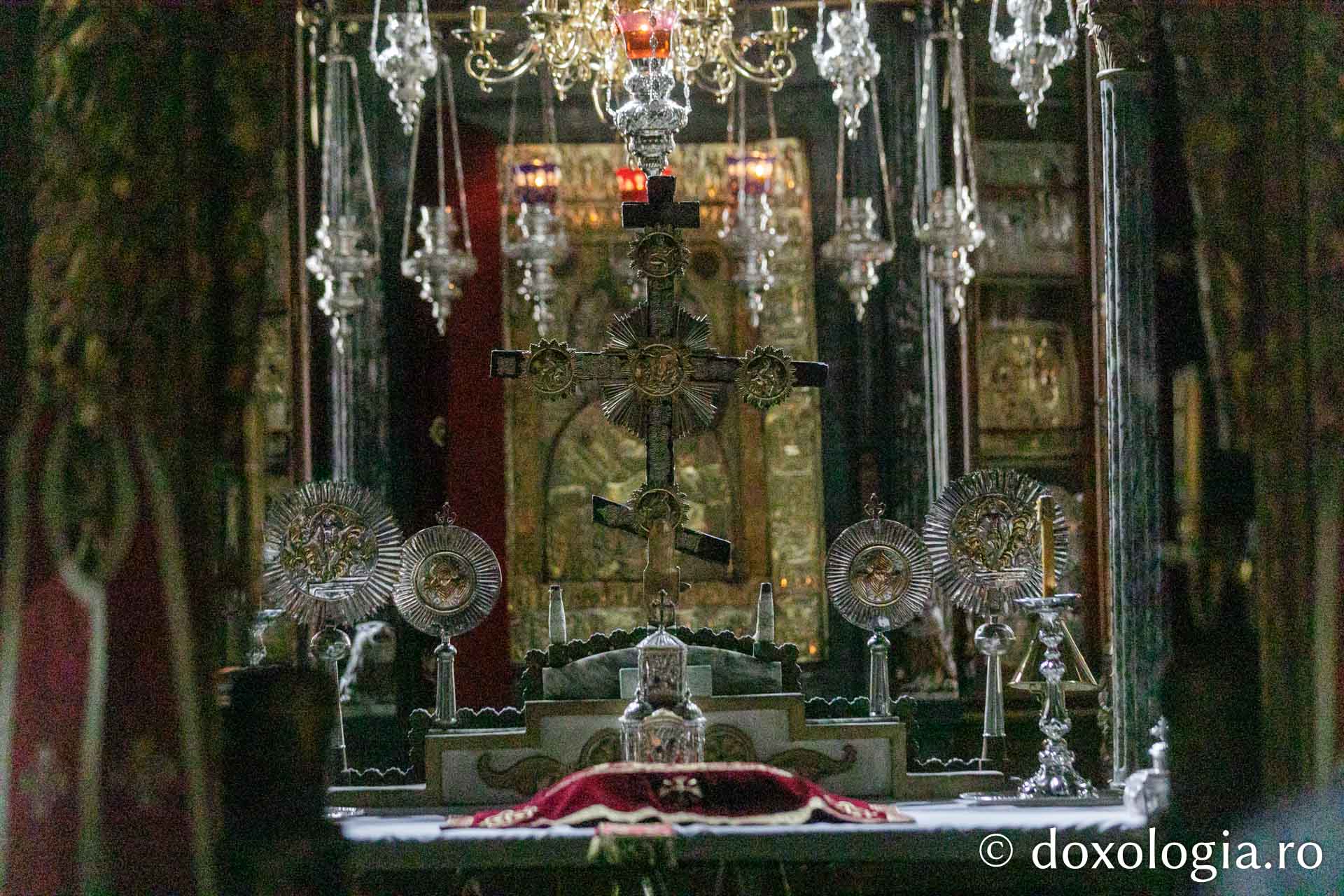 Crucea Sfântului Împărat Constantin cel Mare / Foto: pr. Silviu Cluci Crucea Sfântului Împărat Constantin cel Mare