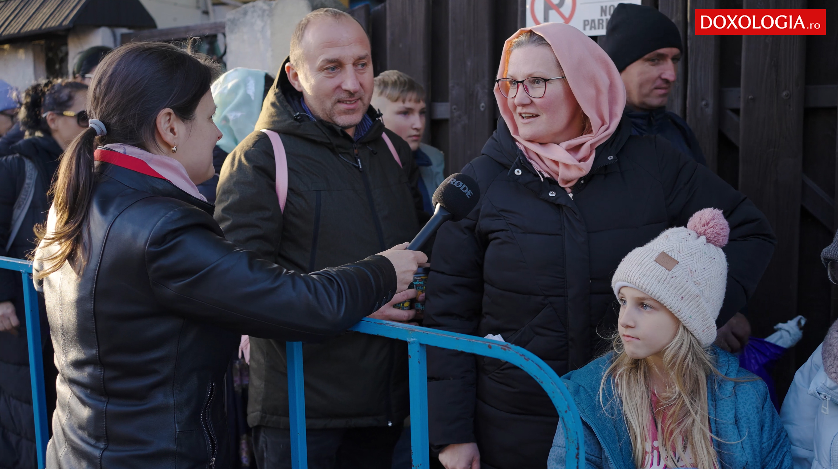 Fam. din Hârlău: Bucurie în familie: pelerinaj la Sfânta Parascheva Fam. din Hârlău: Bucurie în familie: pelerinaj la Sfânta Parascheva