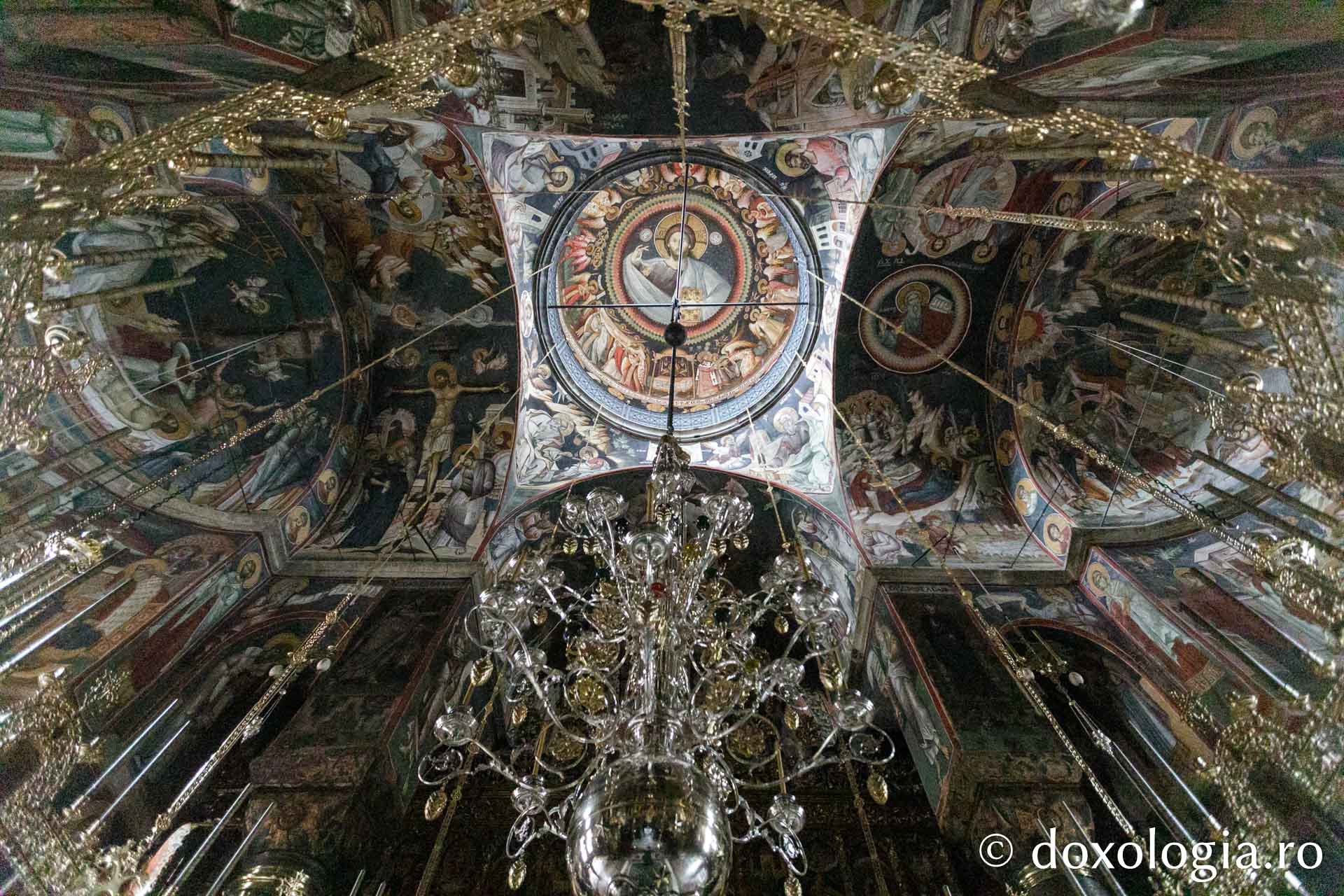 Katholikonul Mănăstirii Vatoped