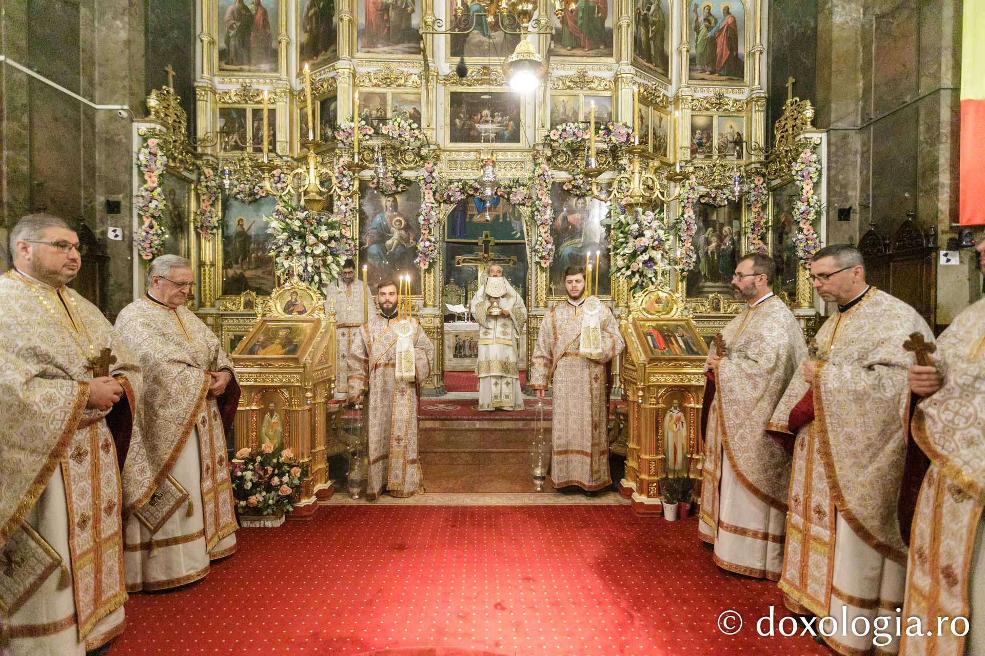 PS Nichifor Botoșăneanul, în ajunul Sfintei Cuvioase Parascheva: „Mulțumire aducem lui Dumnezeu pentru darul sfinților și pentru lucrarea Sa proniatoare în lume”