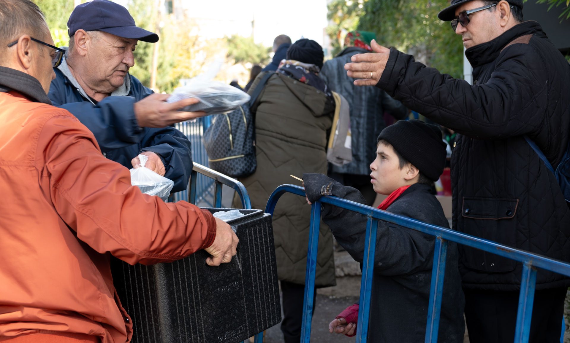Peste 300.000 de pelerini la Iași și o mare de fapte bune: bilanțul milosteniei la Hramul Sfintei Cuvioase Parascheva 2025 Peste 300.000 de pelerini la Iași și o mare de fapte bune: bilanțul milosteniei la Hramul Sfintei Cuvioase Parascheva 2025