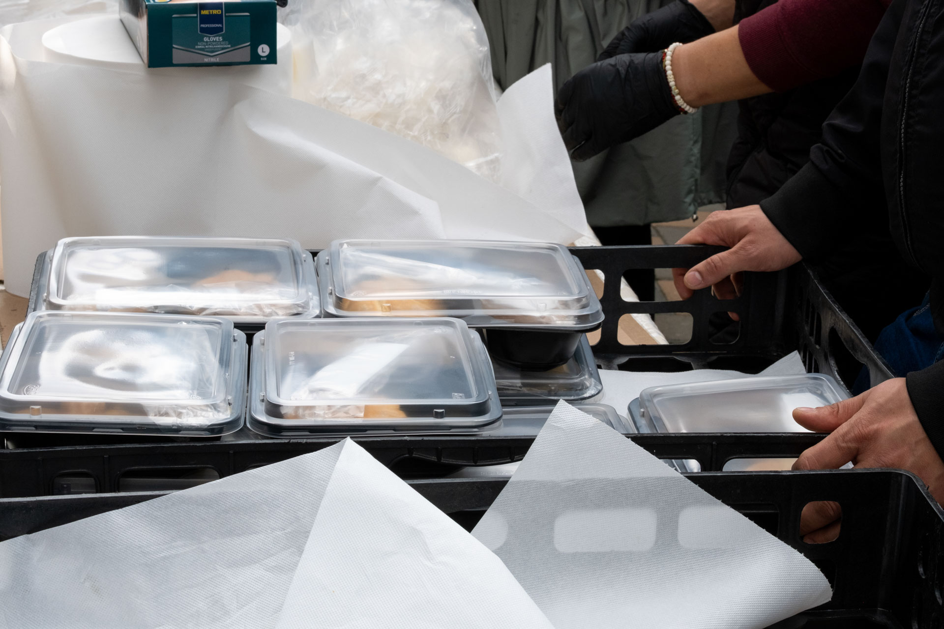 Peste 300.000 de pelerini la Iași și o mare de fapte bune: bilanțul milosteniei la Hramul Sfintei Cuvioase Parascheva 2025 Peste 300.000 de pelerini la Iași și o mare de fapte bune: bilanțul milosteniei la Hramul Sfintei Cuvioase Parascheva 2025