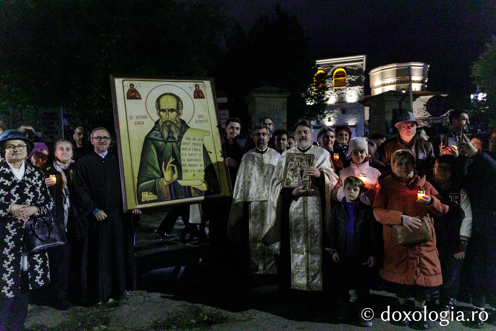 Cetatea Iașilor în sărbătoare: Sfânta Parascheva și Sfântul Grigorie Palama, purtați în rugăciune pe „Calea Sfinților”