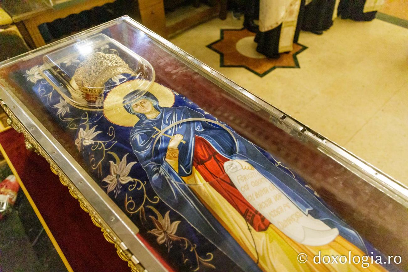 Sf nta Parascheva Sl biciunea Firii i T ria Duhului Doxologia