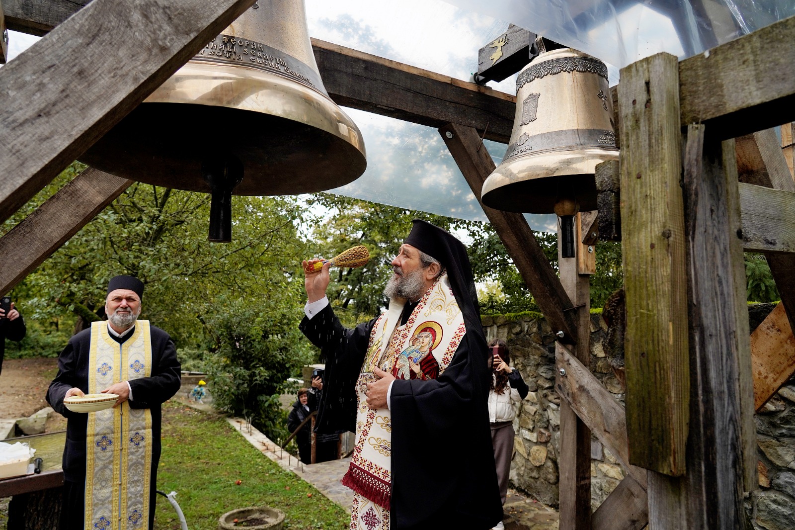 PS Nichifor Botoșăneanul de ziua Sfinților Iosif și Chiriac de la Bisericani: „Au fost oameni puternici în credință și nădejde”