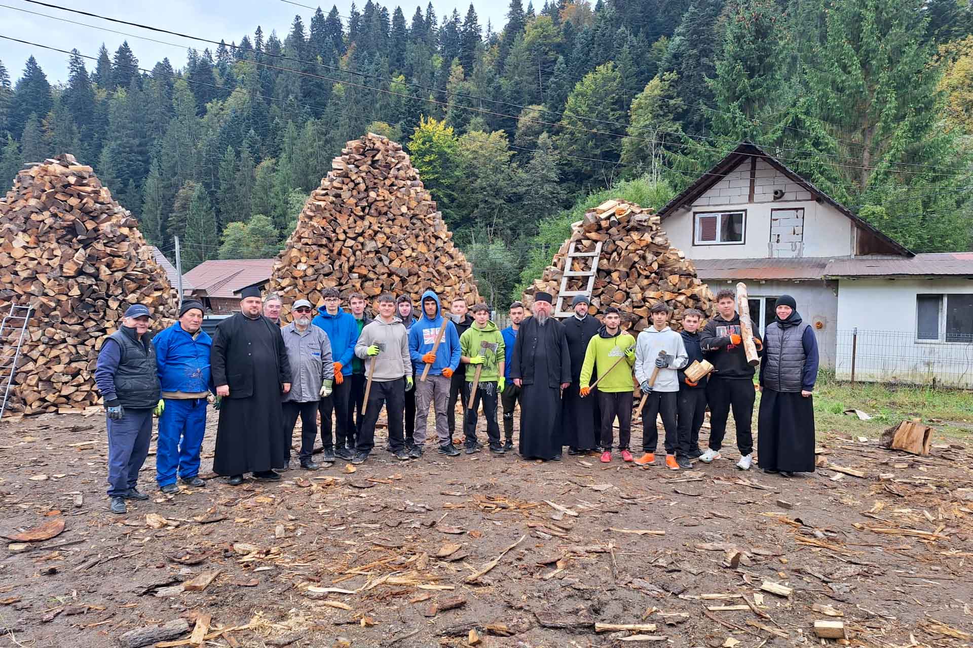 Seminariștii de la Neamț – mărturisitori prin faptă la Paltin - Petru Vodă Seminariștii de la Neamț – mărturisitori prin faptă la Petru Vodă