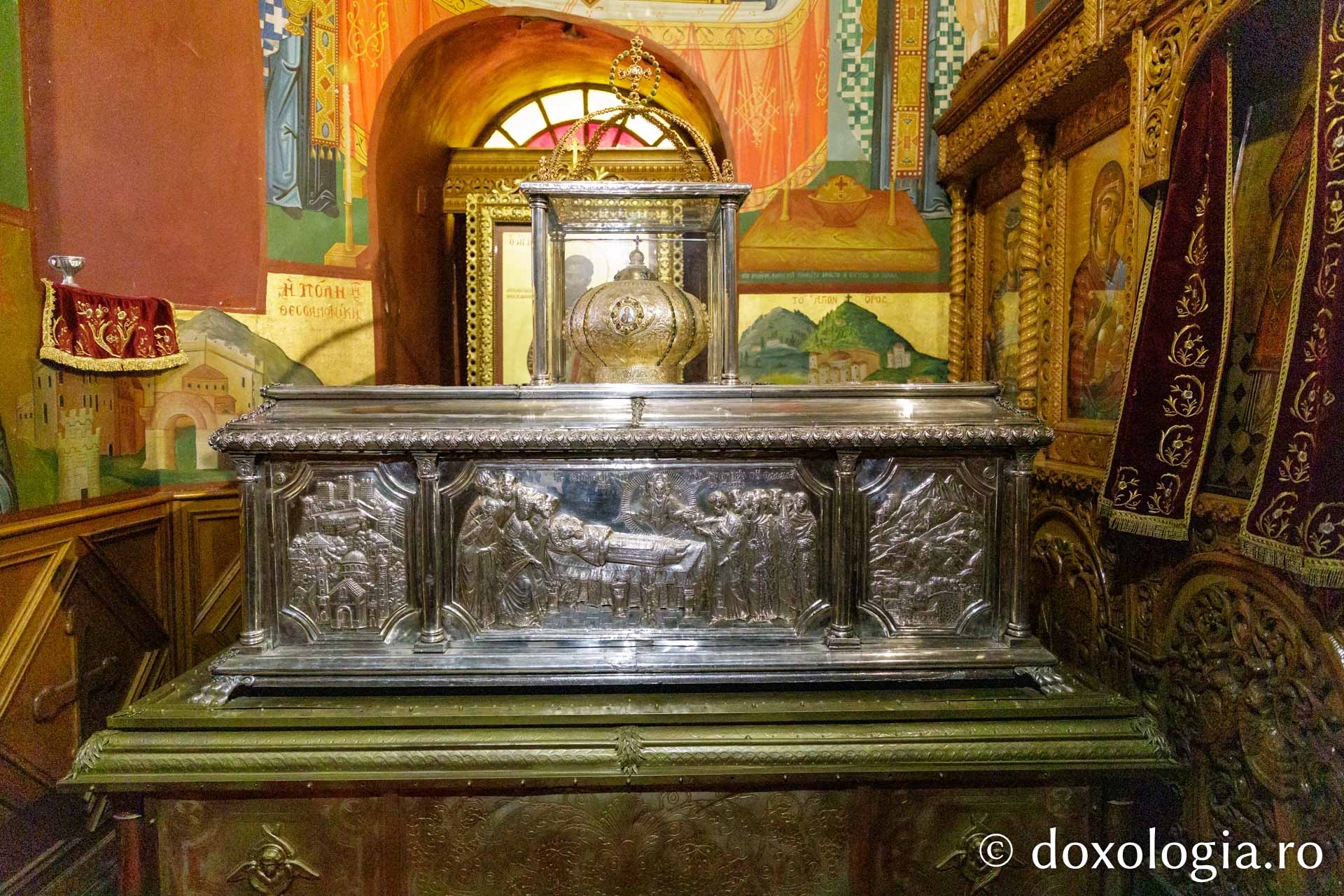 Sfintele moaște ale Sfântului Ierarh Grigorie Palama de la Biserica Mitropolitană din Tesalonic