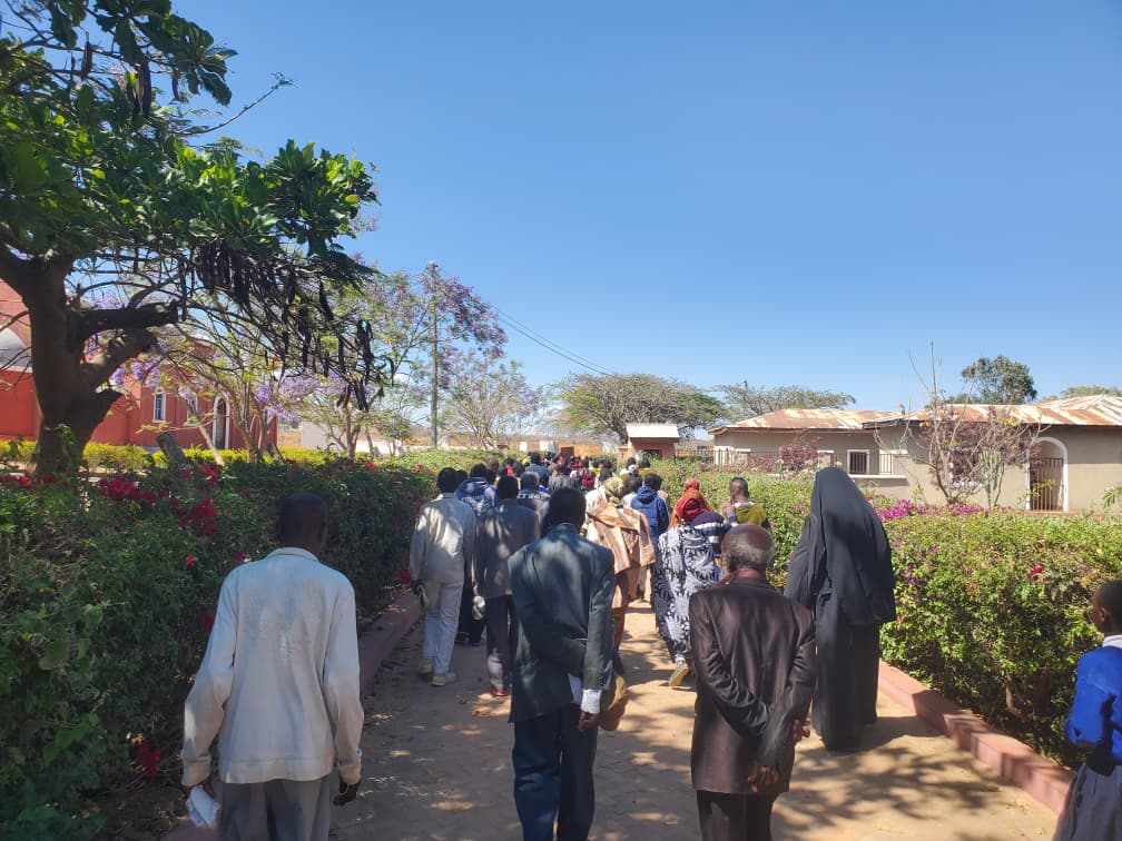Hram la biserica mică a Centrului Misionar din Kidamali