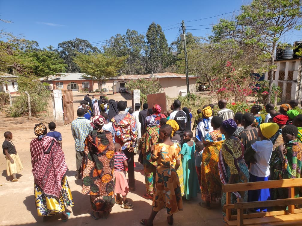 Hram la biserica mică a Centrului Misionar din Kidamali