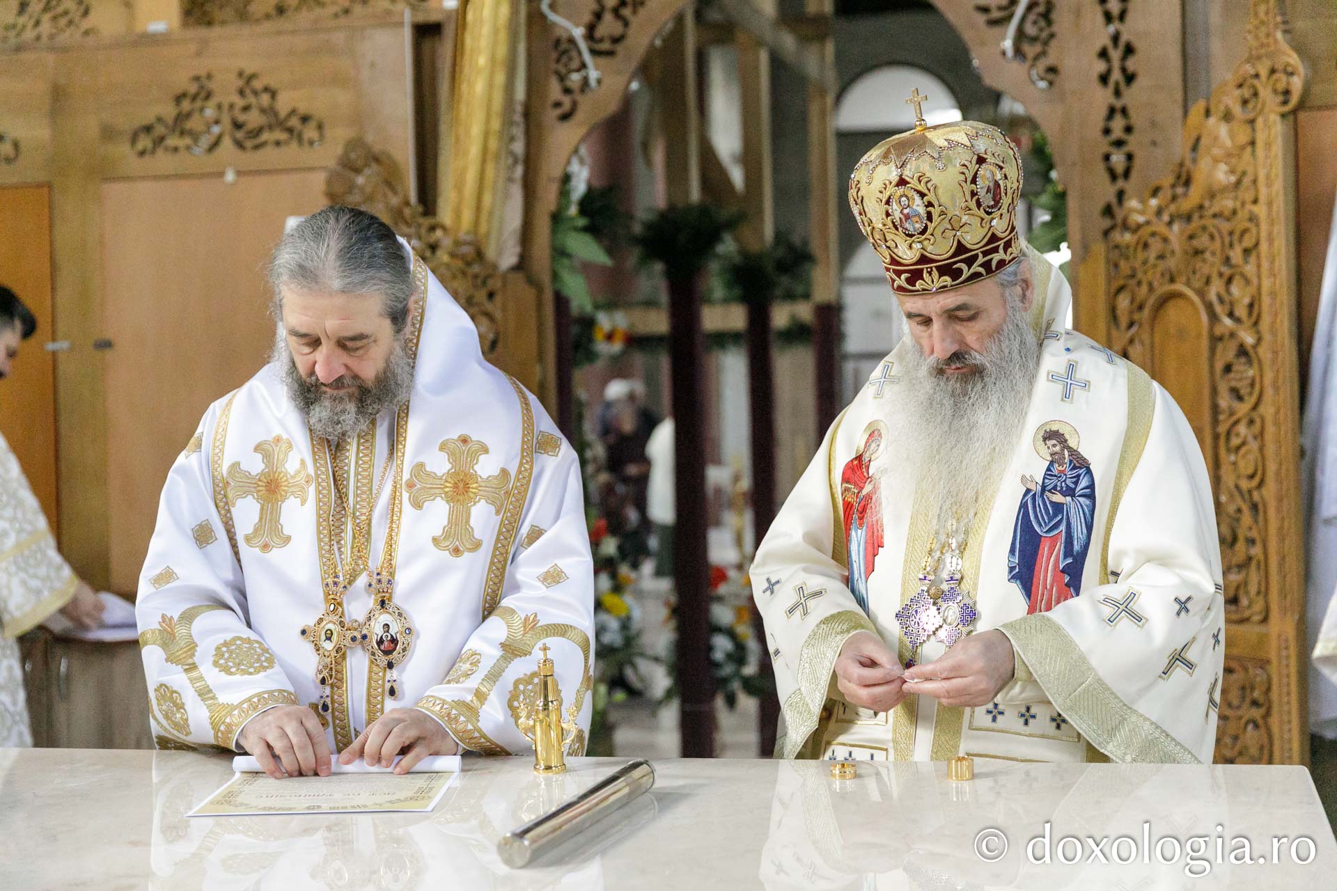 Biserica „Sfânta Vineri” din Iași, sfințită de doi ierarhi