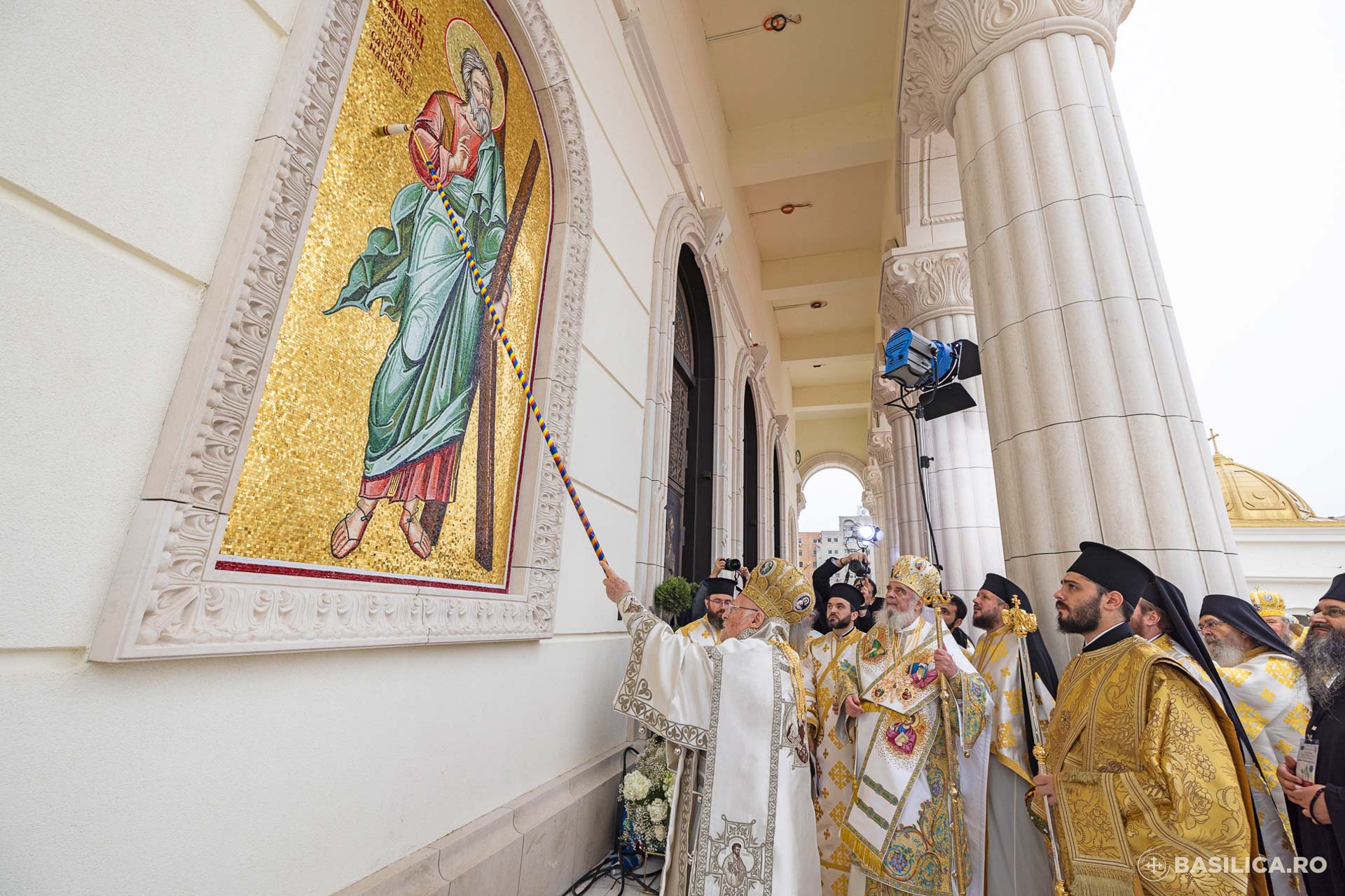 Sfințirea picturii Catedralei Naționale / Foto: Raluca-Emanuela Ene – basilica.ro Sfințirea picturii Catedralei Naționale