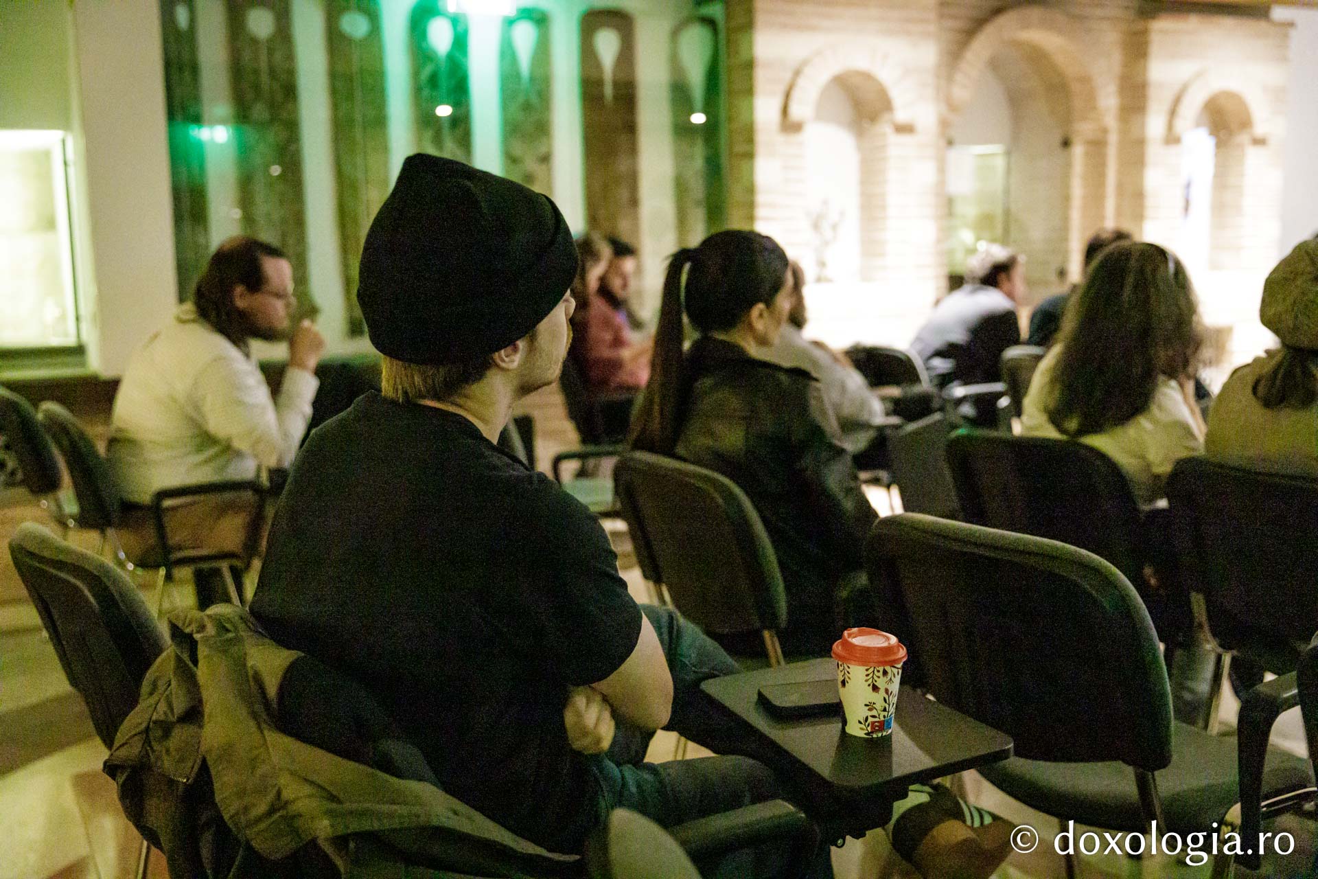 Cineaști în dialog. Provocări și soluții - Eveniment dedicat profesioniștilor din domeniul cinematografieiCineaști în dialog. Provocări și soluții - Eveniment dedicat profesioniștilor din domeniul cinematografiei