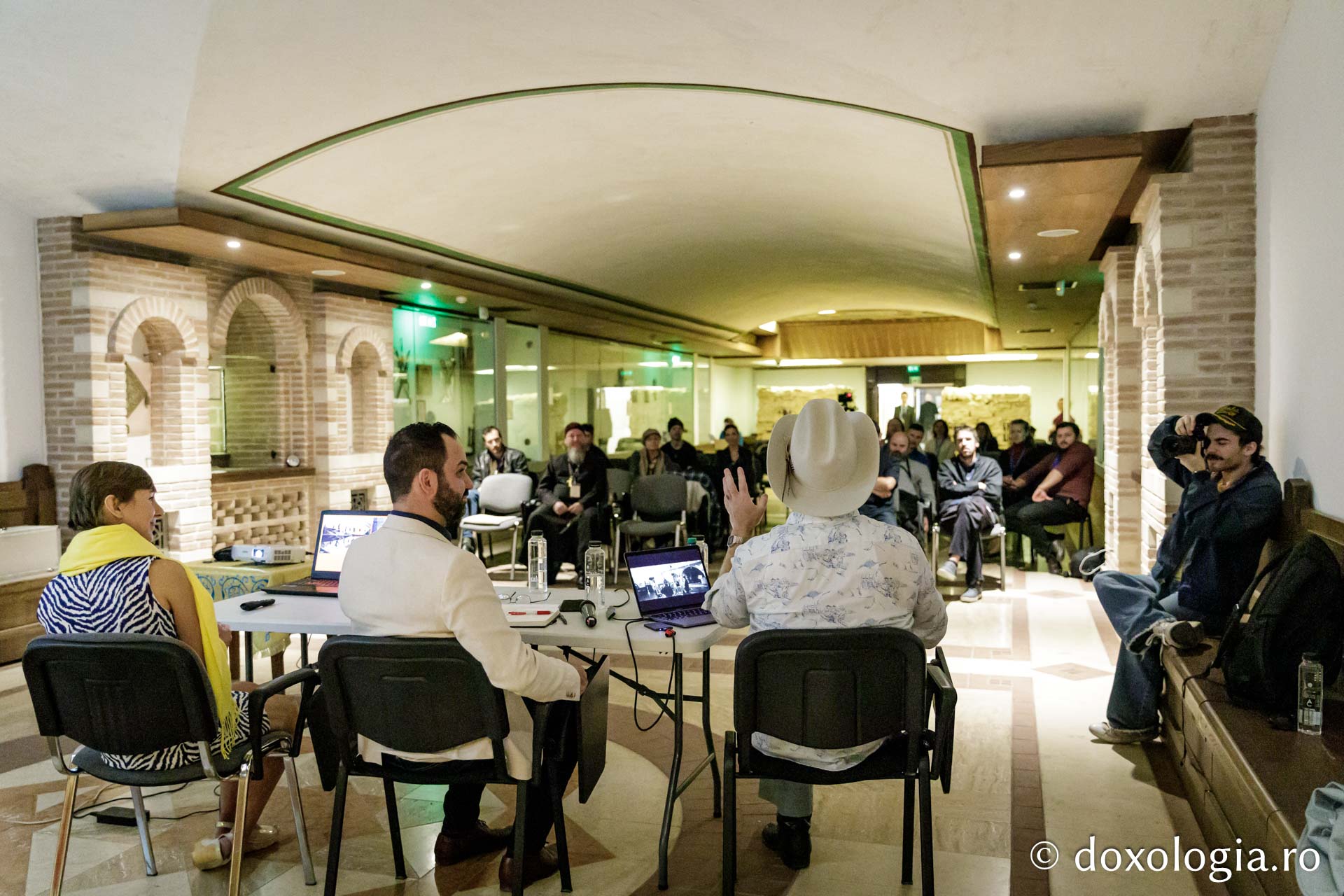 Cineaști în dialog. Provocări și soluții - Eveniment dedicat profesioniștilor din domeniul cinematografiei