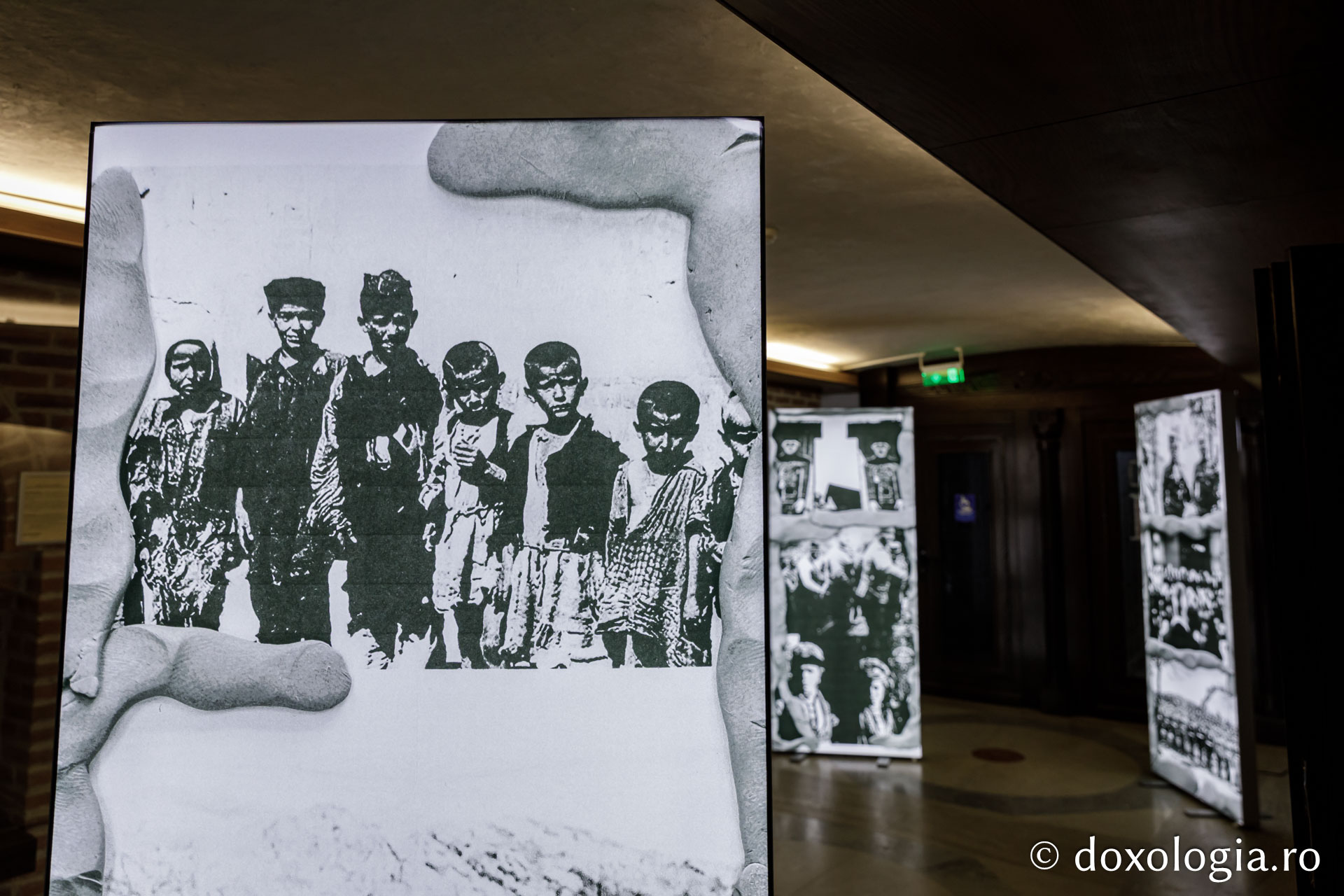 Vernisajul Expoziției de fotografii „Reîncadrând spațiul. Filmul ca istorie.”