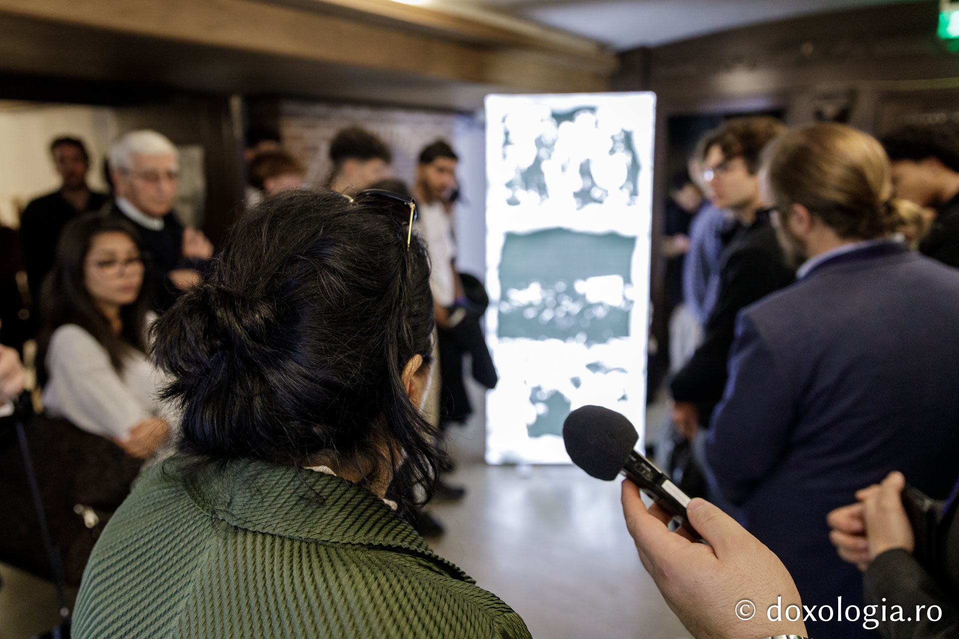 Vernisajul Expoziției de fotografii „Reîncadrând spațiul. Filmul ca istorie.”