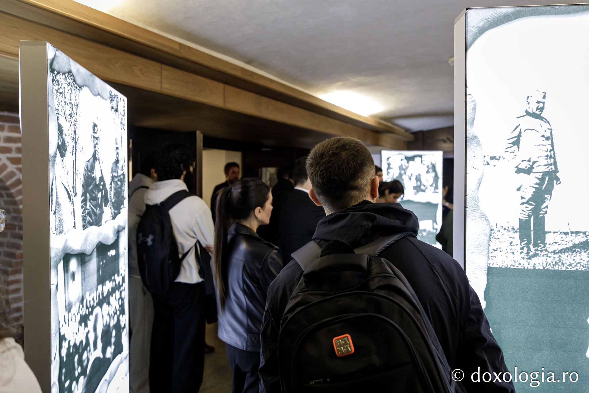 Vernisajul Expoziției de fotografii „Reîncadrând spațiul. Filmul ca istorie.”