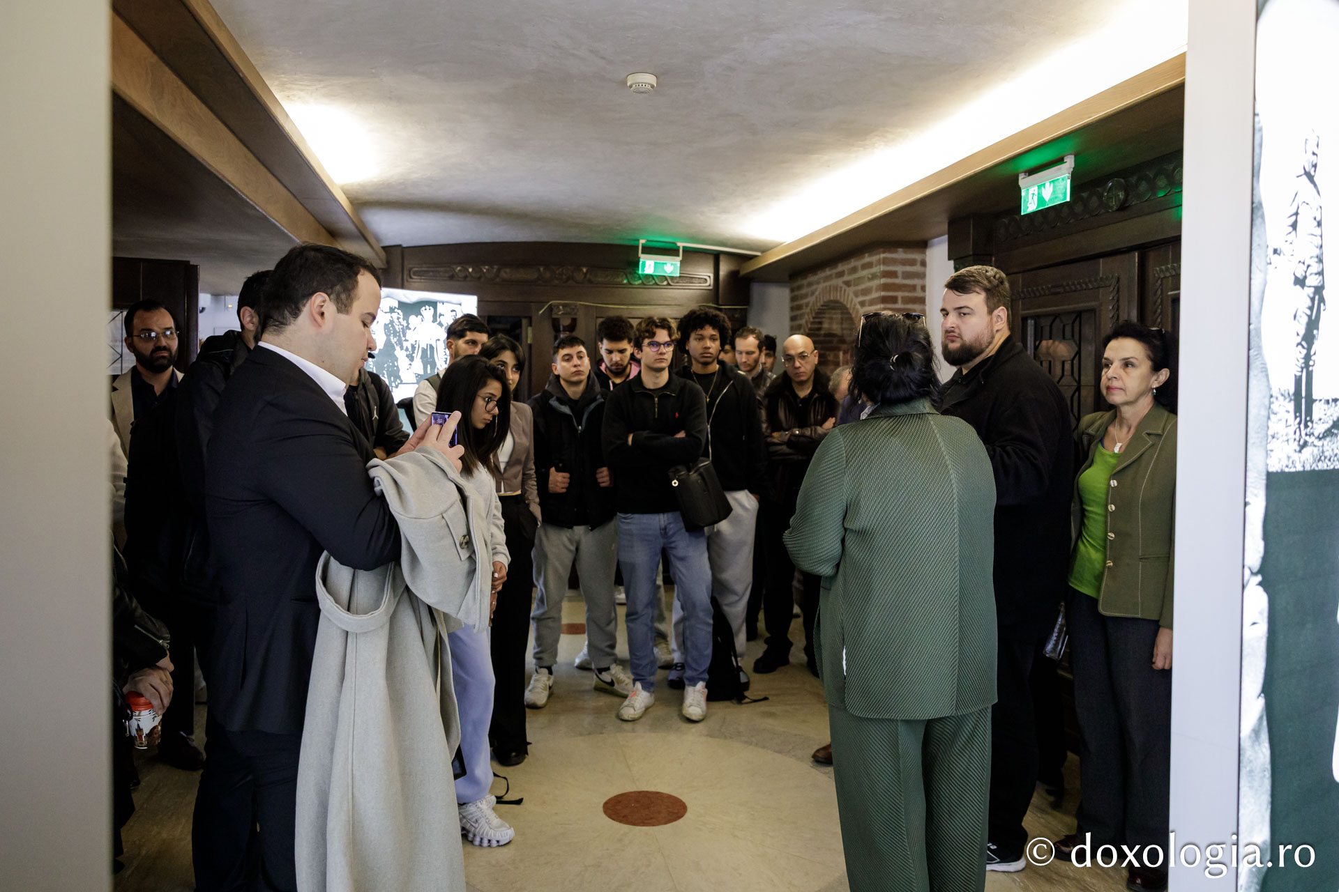 Expoziție de fotografii la Festivalul Quo Vadis 2025: Reîncadrând spațiul. Filmul ca istorie