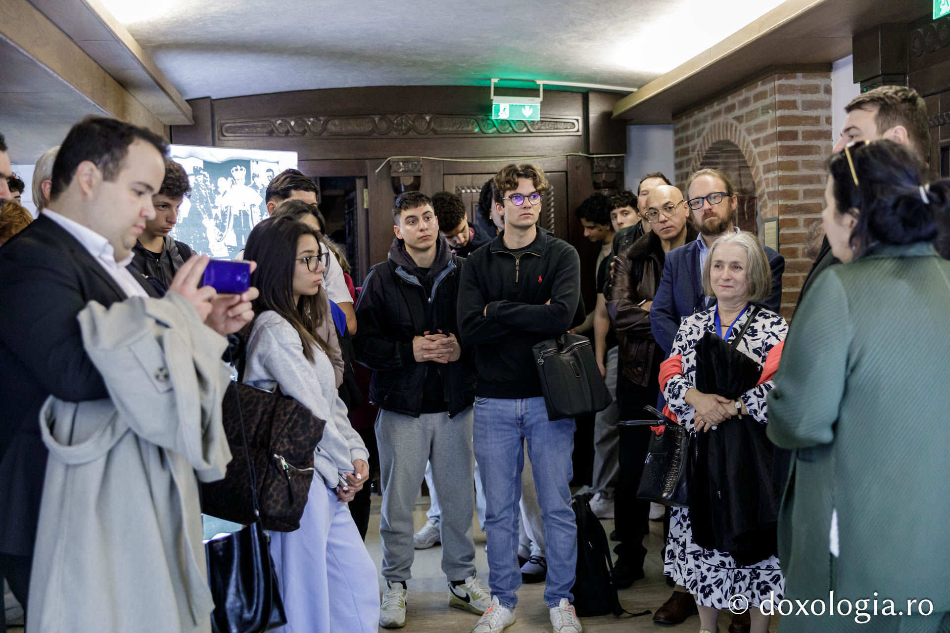 Expoziție de fotografii la Festivalul Quo Vadis 2025: Reîncadrând spațiul. Filmul ca istorie