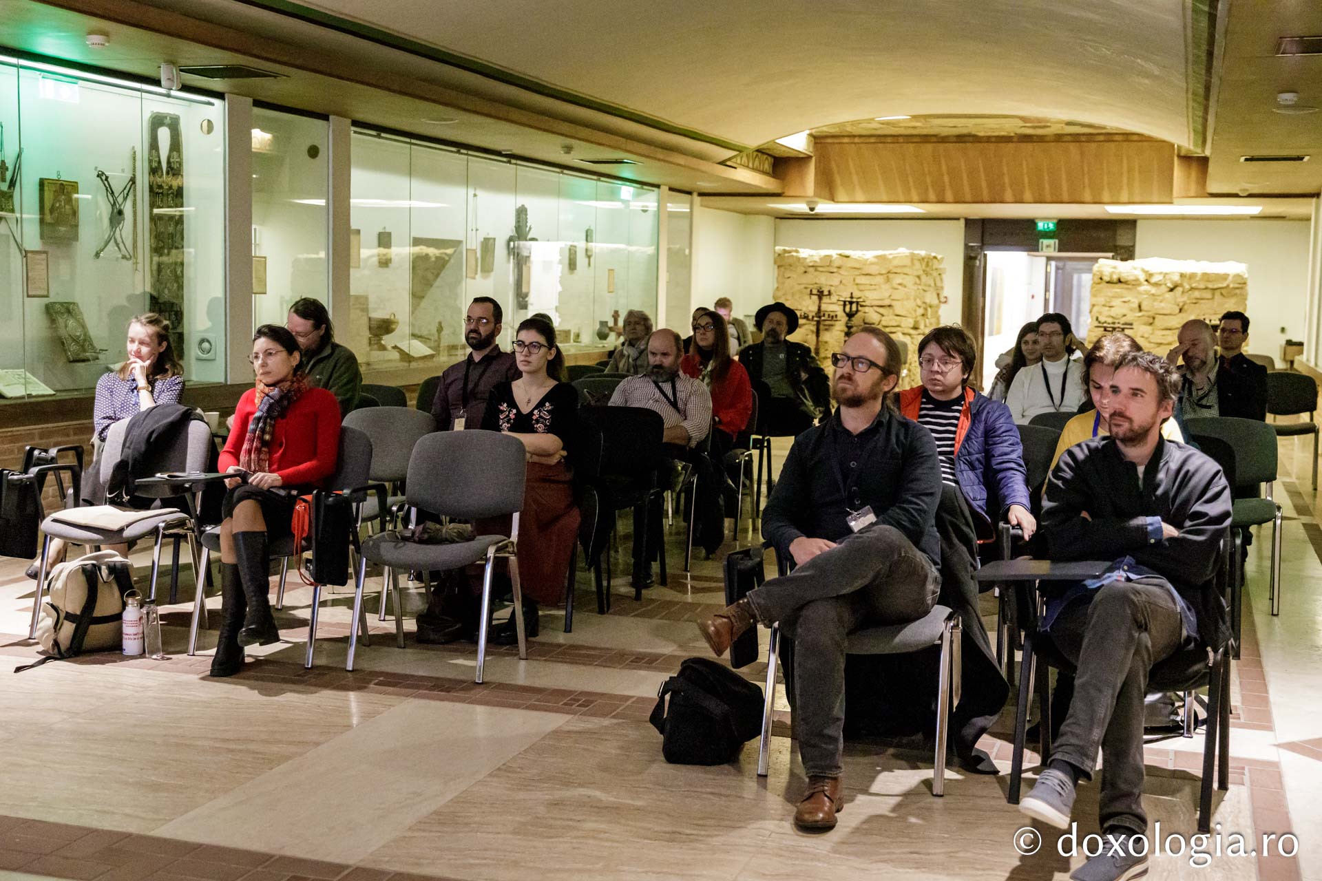 Conferința „Elemente de expresie creștină prezente în filme neașteptate”