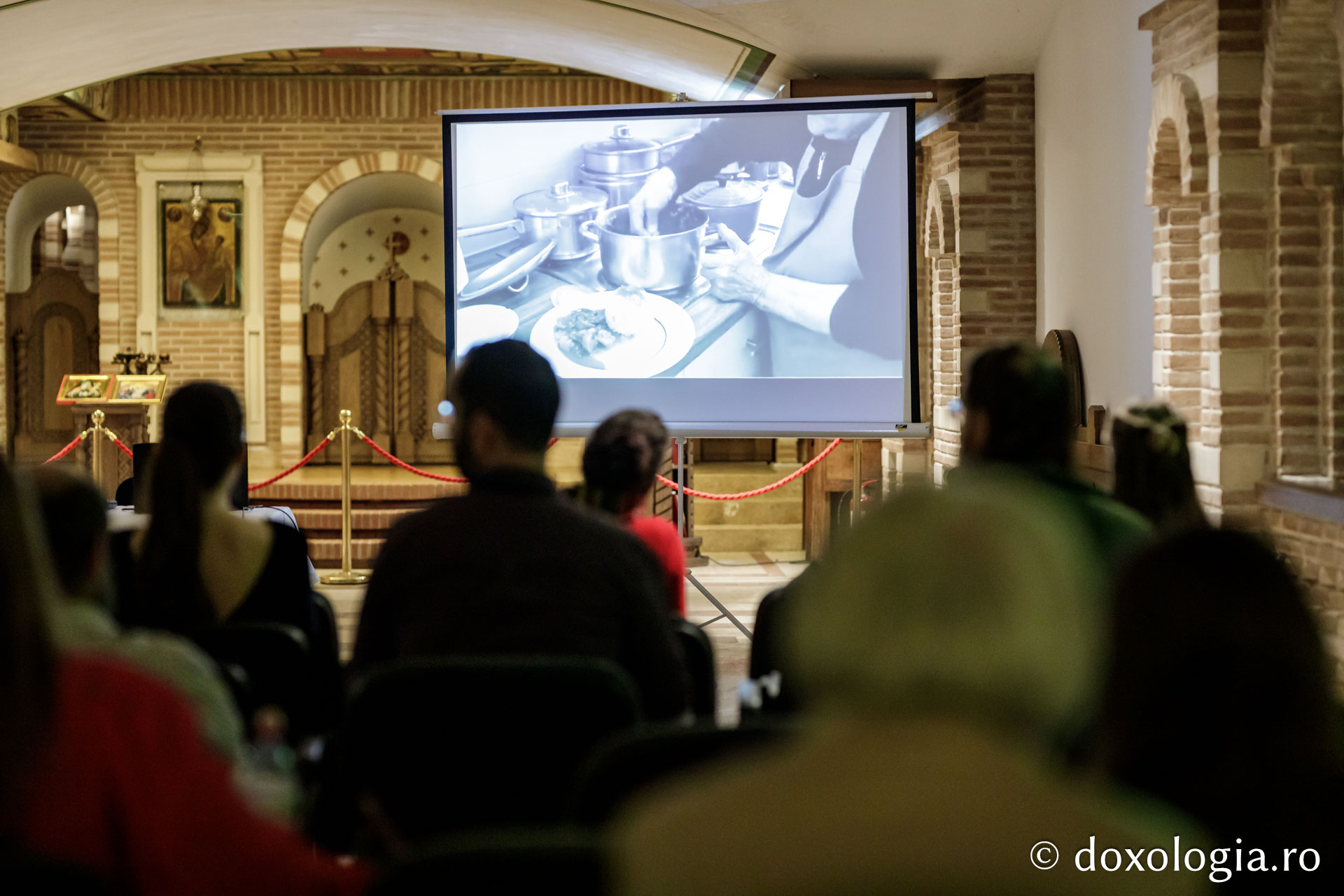 Conferința „Elemente de expresie creștină prezente în filme neașteptate”