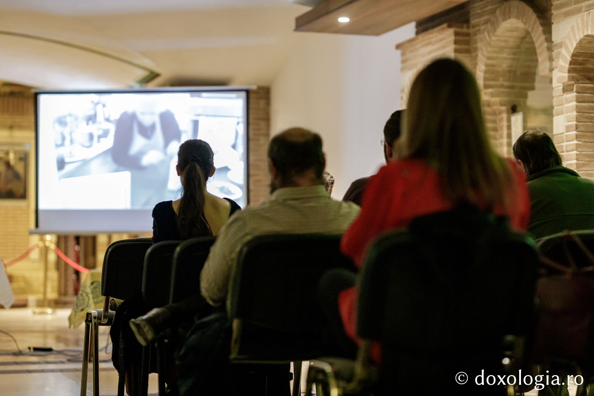 Conferința „Elemente de expresie creștină prezente în filme neașteptate”