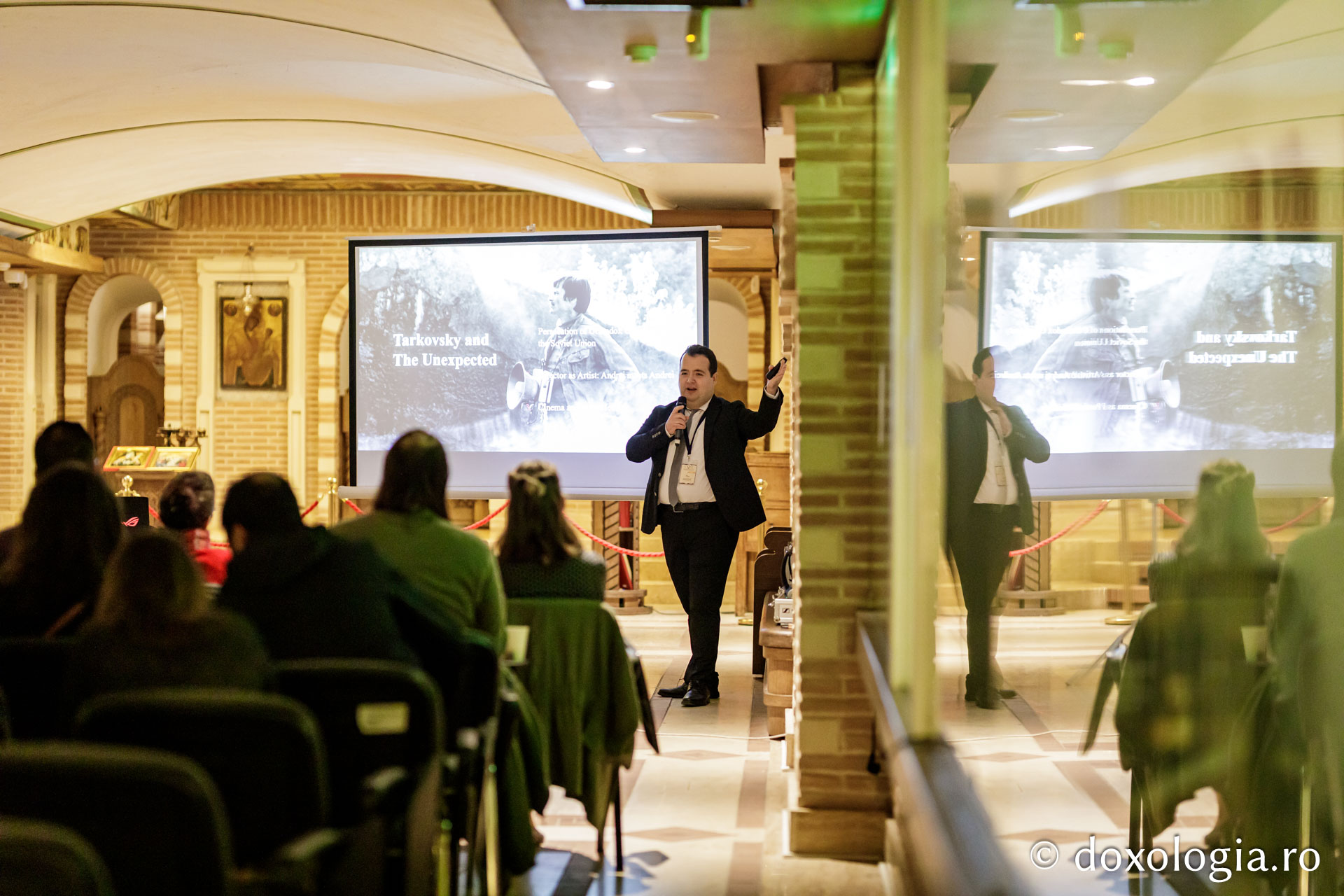 Conferința „Elemente de expresie creștină prezente în filme neașteptate”