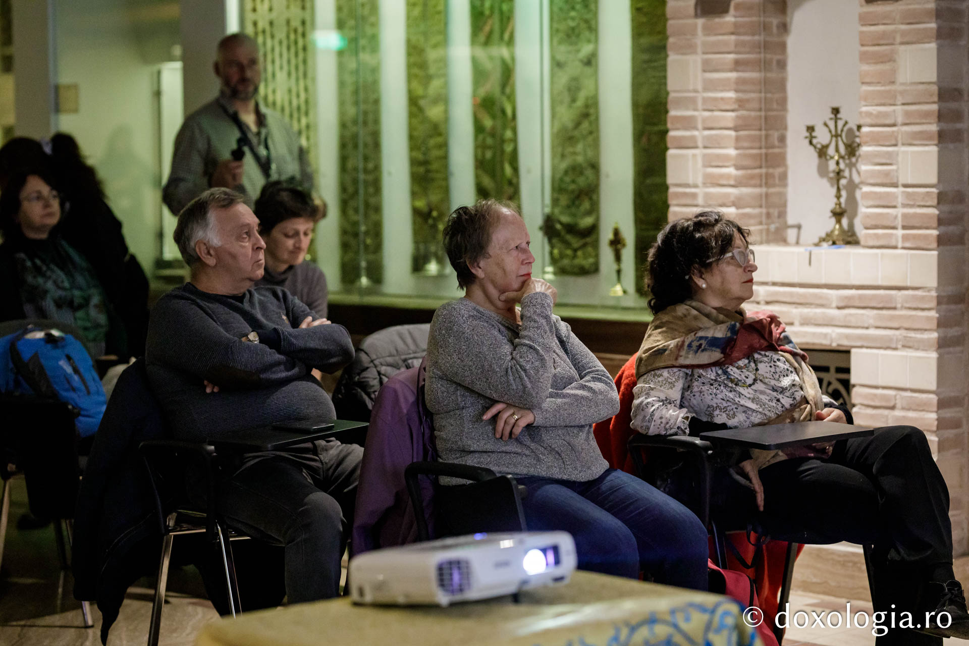 Proiecția filmelor „În căutarea Cernăuțiului lui Ciprian” și „Părintele Iraclie Porumbescu”