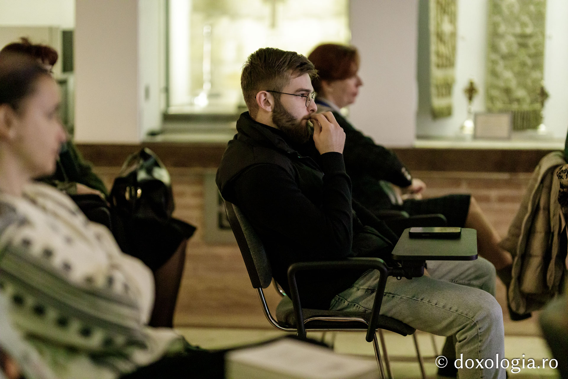 Proiecția filmelor „În căutarea Cernăuțiului lui Ciprian” și „Părintele Iraclie Porumbescu”