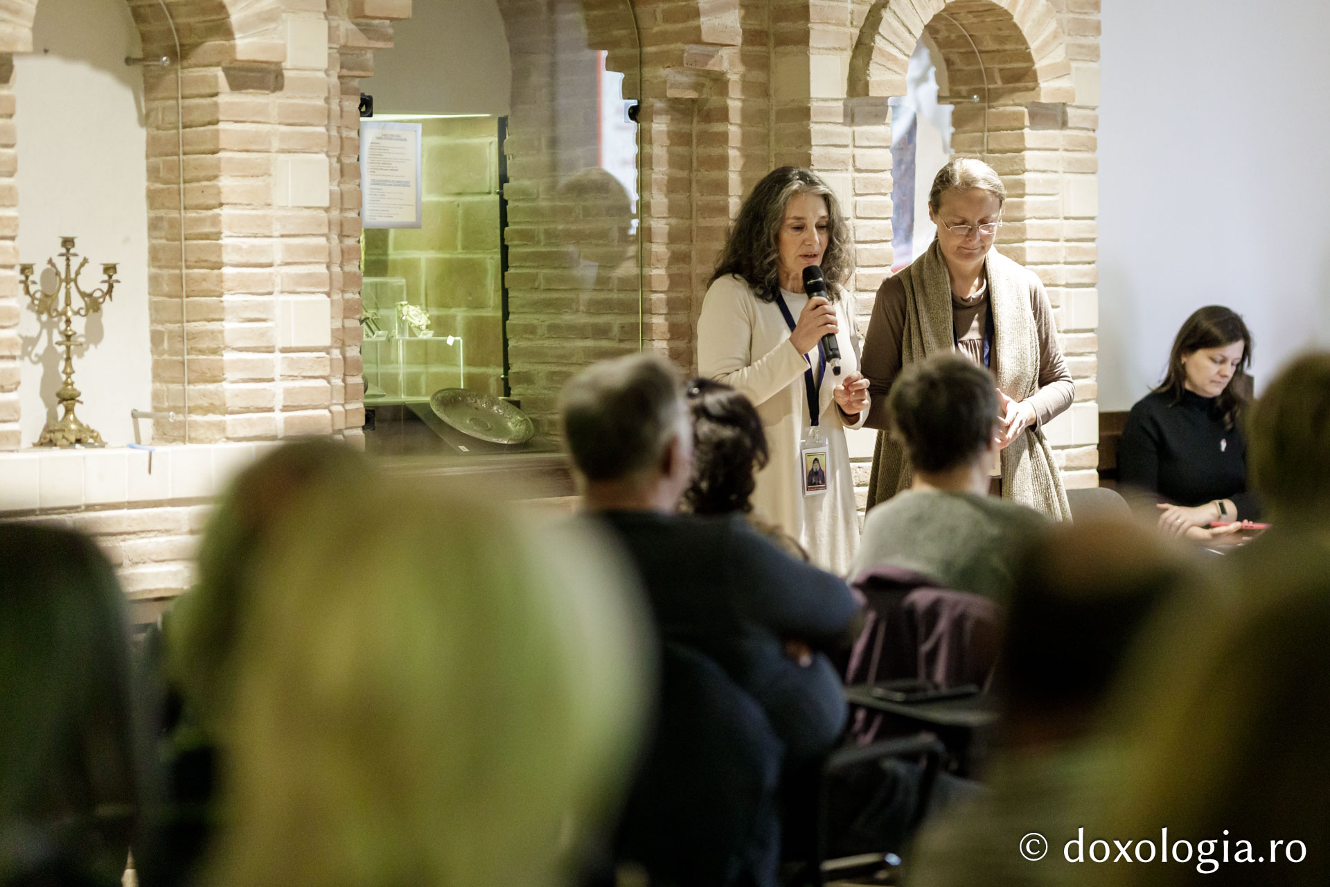 Proiecția filmelor „În căutarea Cernăuțiului lui Ciprian” și „Părintele Iraclie Porumbescu”