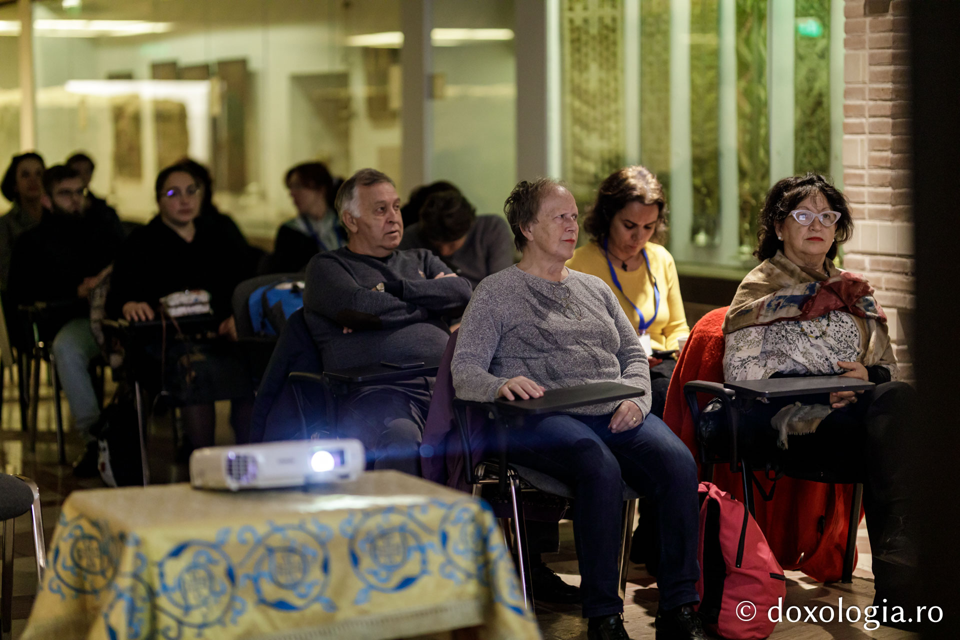 Proiecția filmelor „În căutarea Cernăuțiului lui Ciprian” și „Părintele Iraclie Porumbescu”