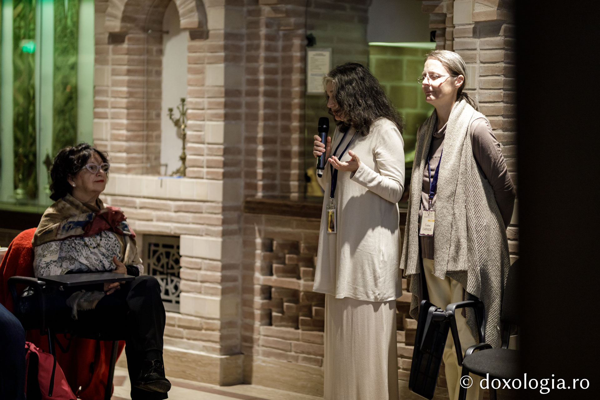 Proiecția filmelor „În căutarea Cernăuțiului lui Ciprian” și „Părintele Iraclie Porumbescu”