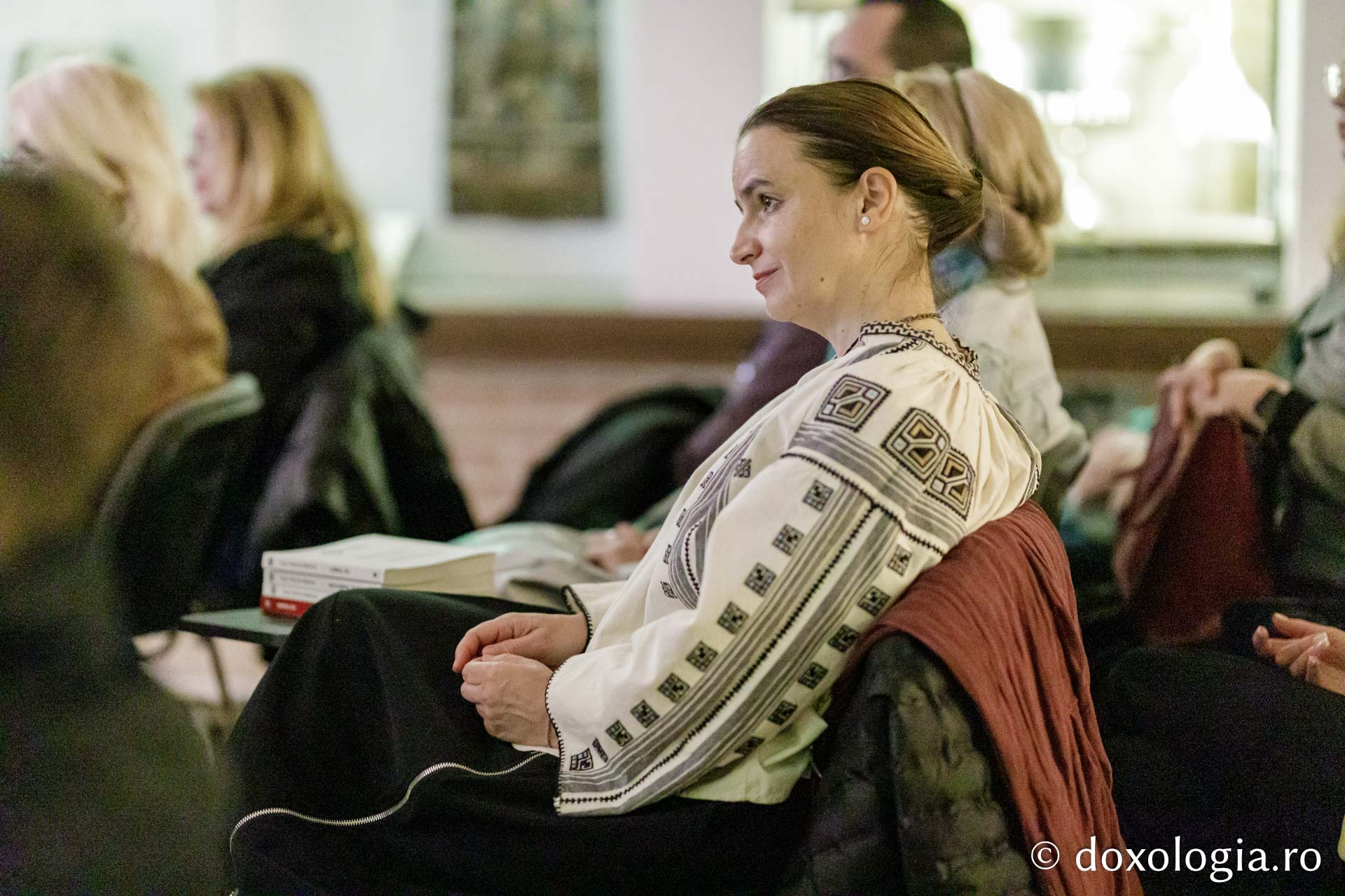 Proiecția filmelor „În căutarea Cernăuțiului lui Ciprian” și „Părintele Iraclie Porumbescu”