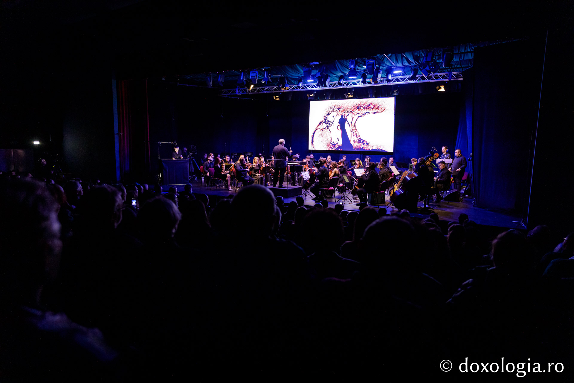 Concertul vocal-simfonic și animație în nisip – „Poveste despre noi”