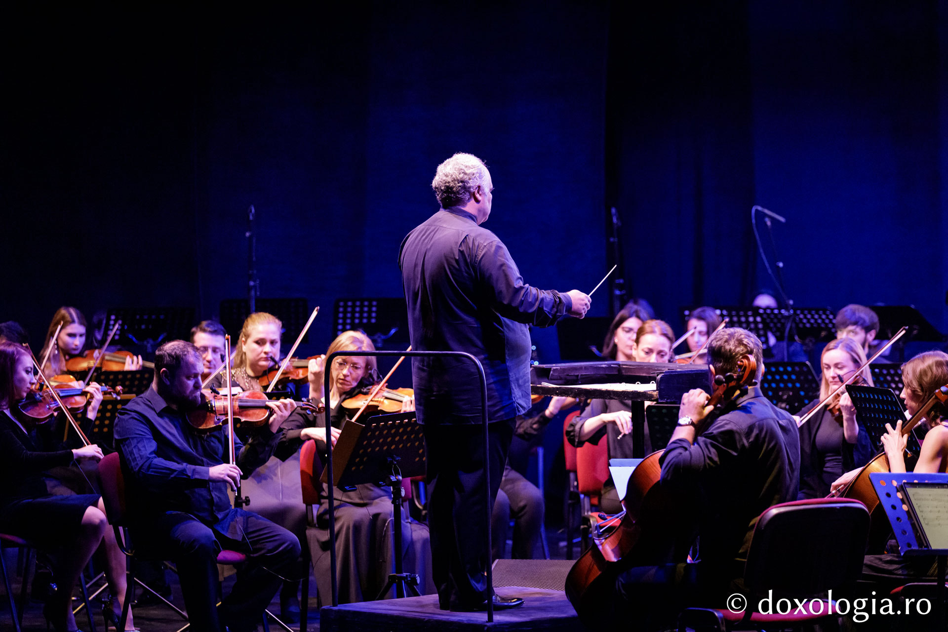 Concertul vocal-simfonic și animație în nisip – „Poveste despre noi”