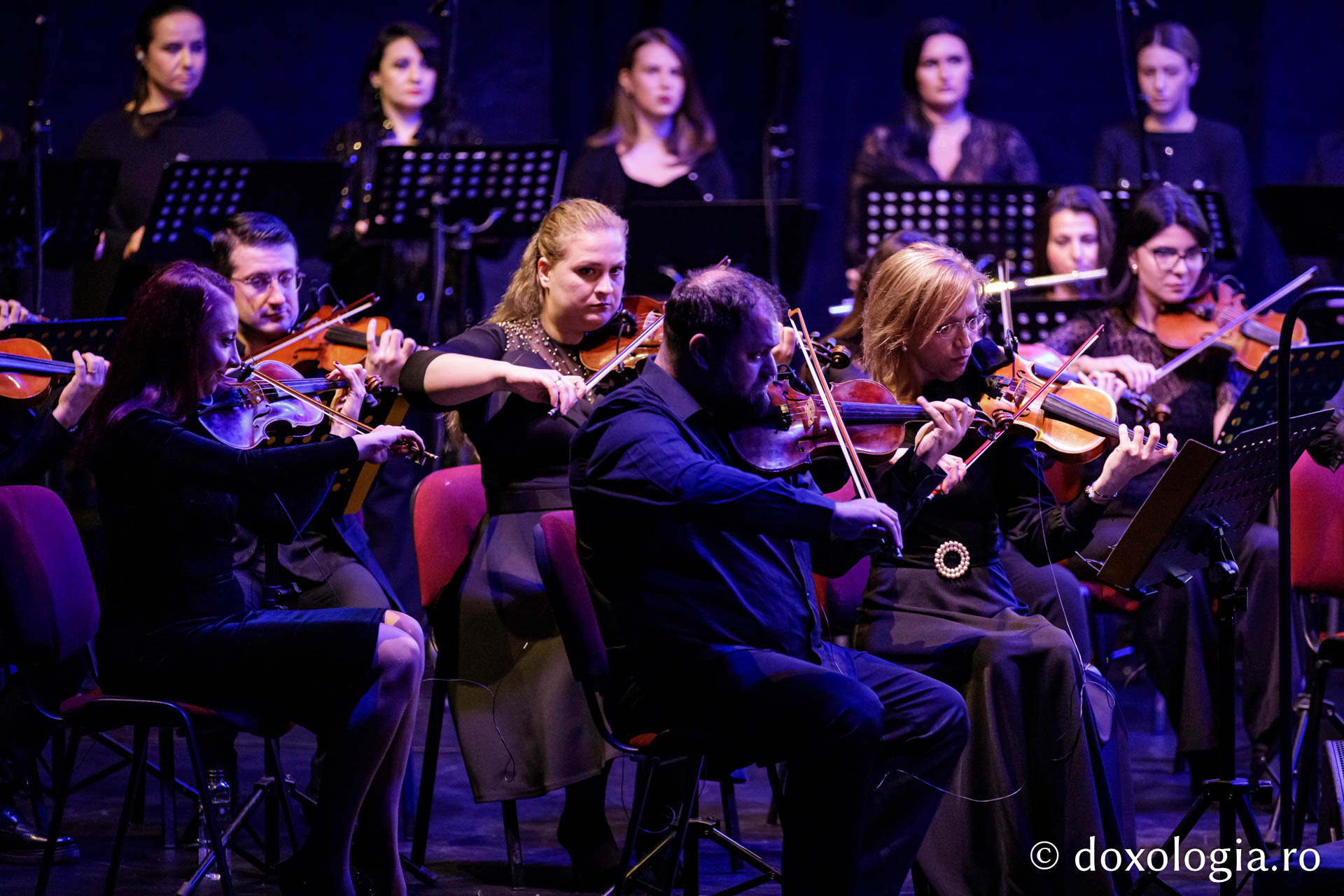 Concertul vocal-simfonic și animație în nisip – „Poveste despre noi”