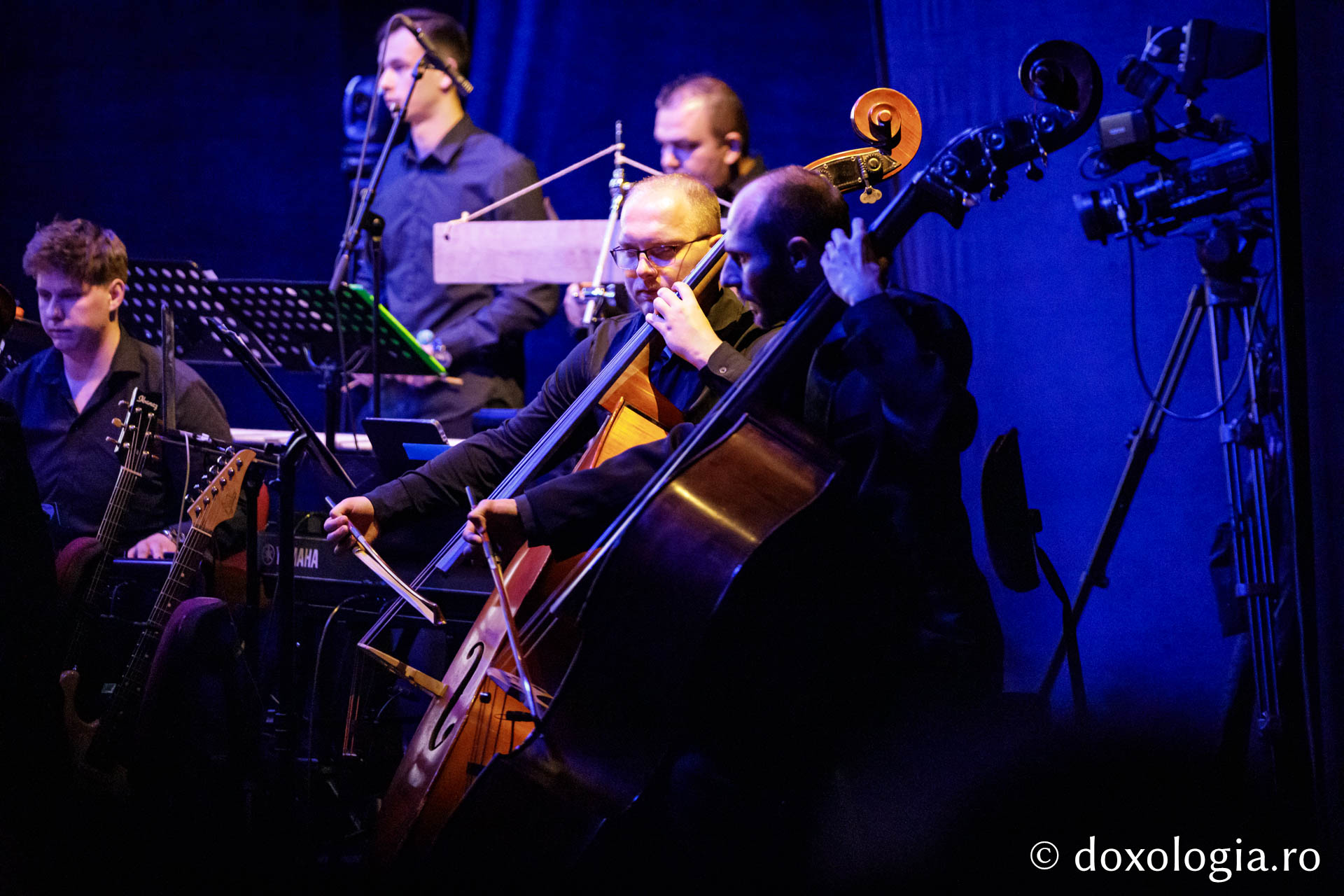 Concertul vocal-simfonic și animație în nisip – „Poveste despre noi”