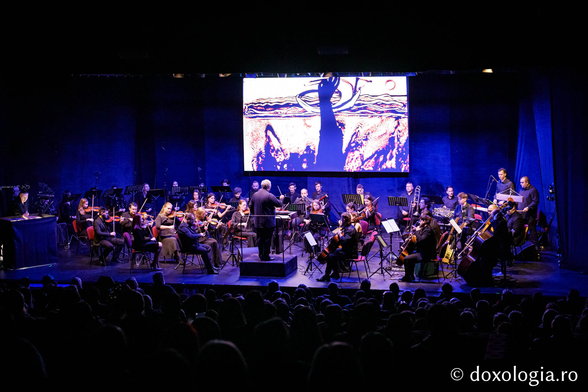 Concertul vocal-simfonic și animație în nisip – „Poveste despre noi”