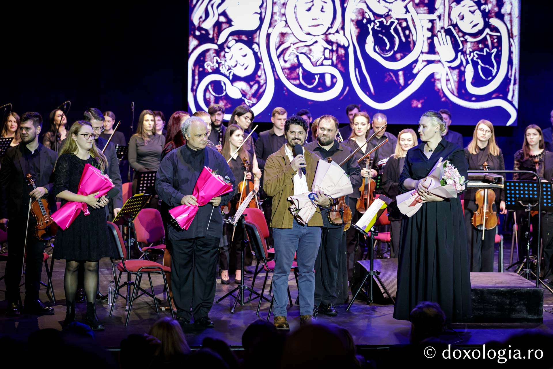 Concertul vocal-simfonic și animație în nisip – „Poveste despre noi”