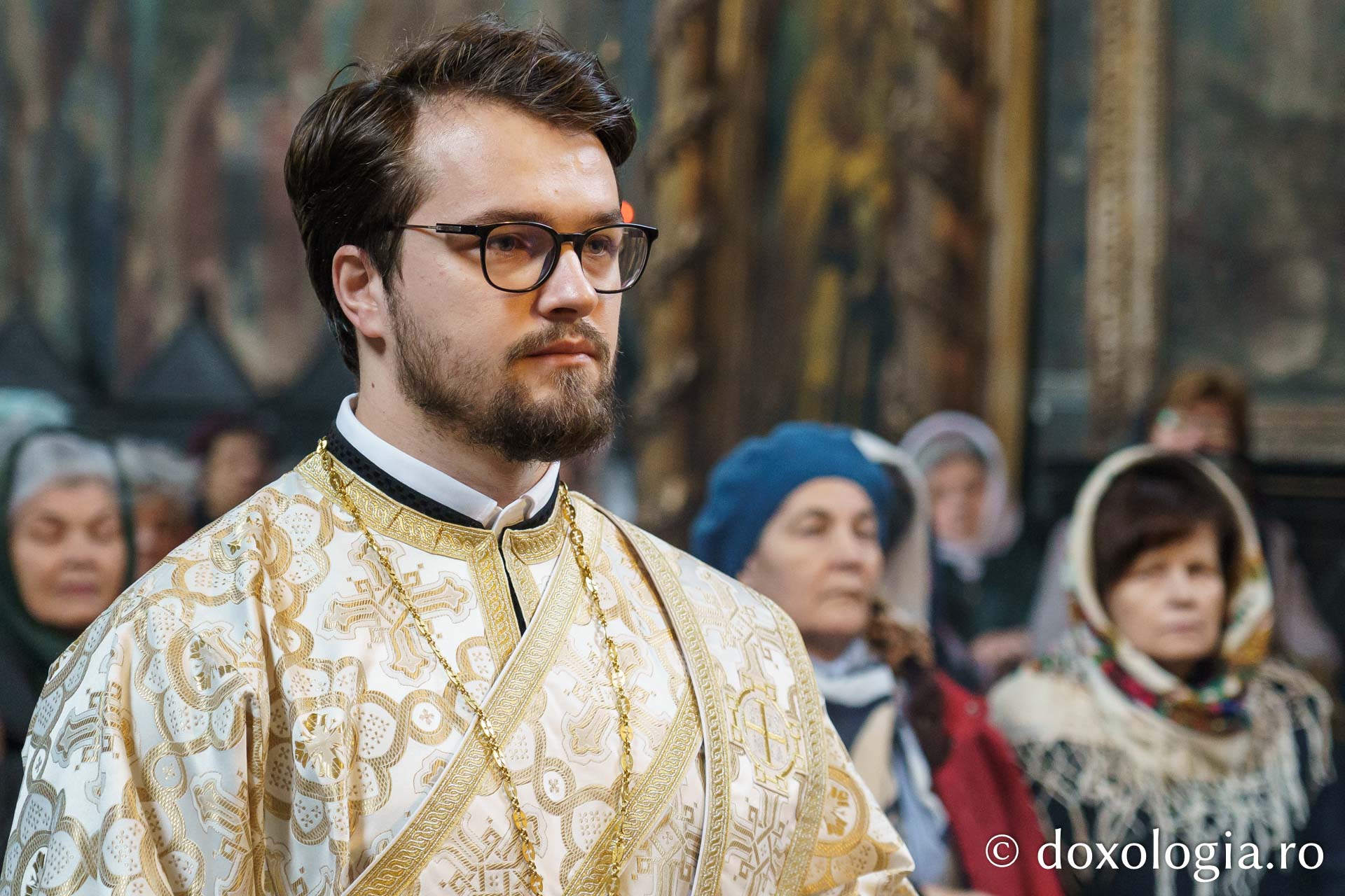 IPS Teofan, la hramul Mănăstirii Frumoasa: „ Sinții Arhangheli sunt vestitori și luptători ai mântuirii”