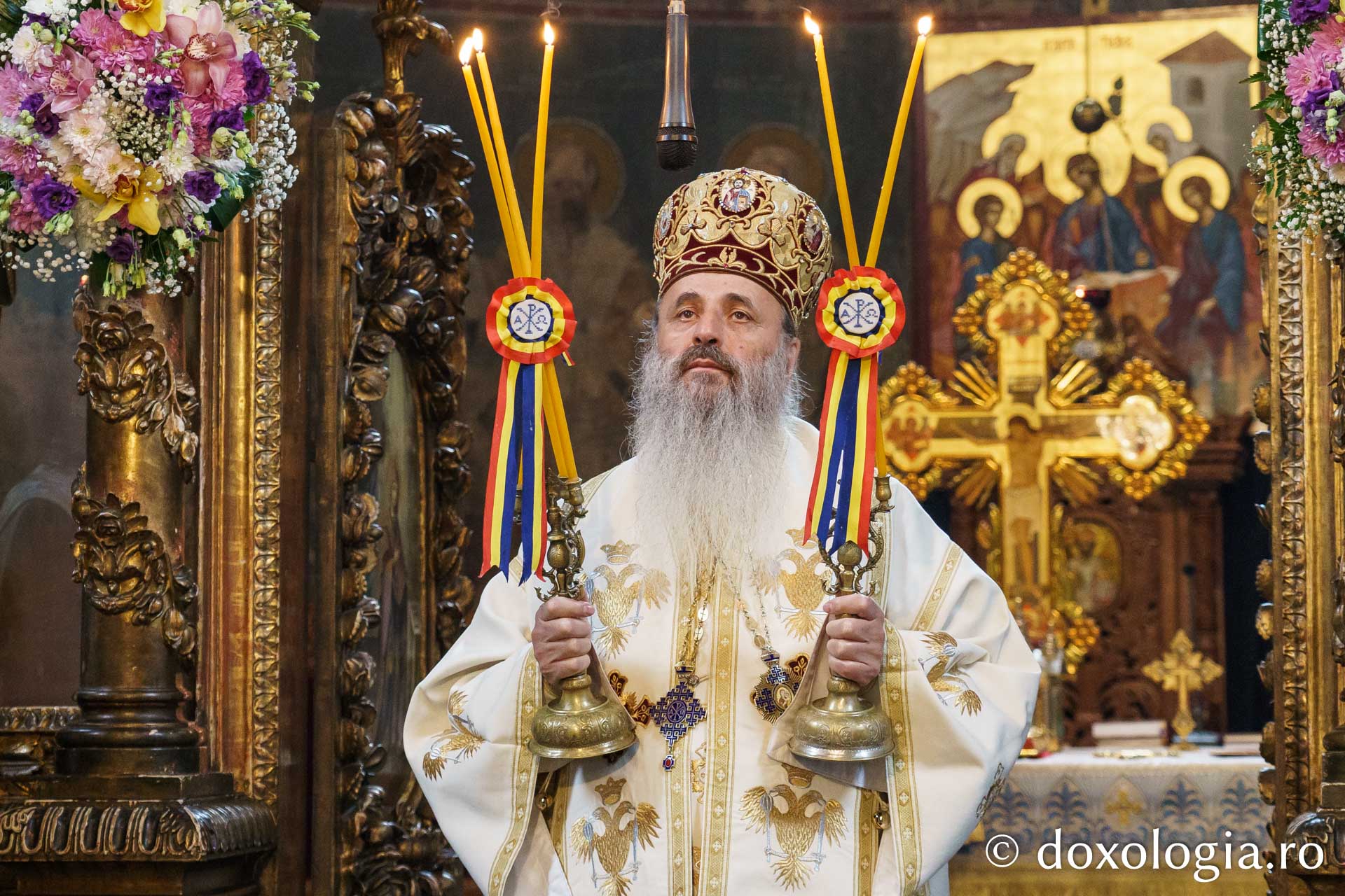 IPS Teofan, la hramul Mănăstirii Frumoasa: „ Sinții Arhangheli sunt vestitori și luptători ai mântuirii”