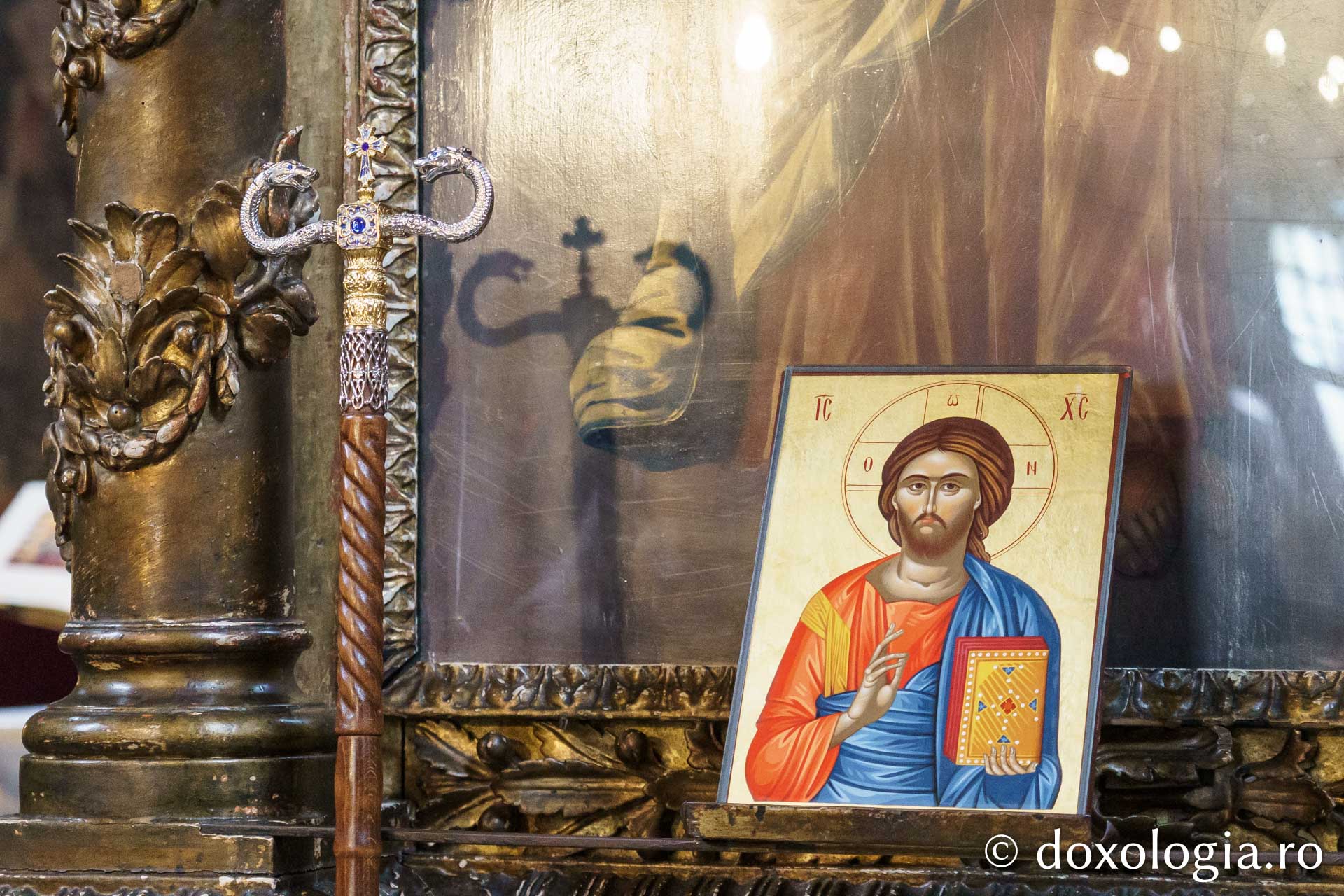 IPS Teofan, la hramul Mănăstirii Frumoasa: „ Sinții Arhangheli sunt vestitori și luptători ai mântuirii”